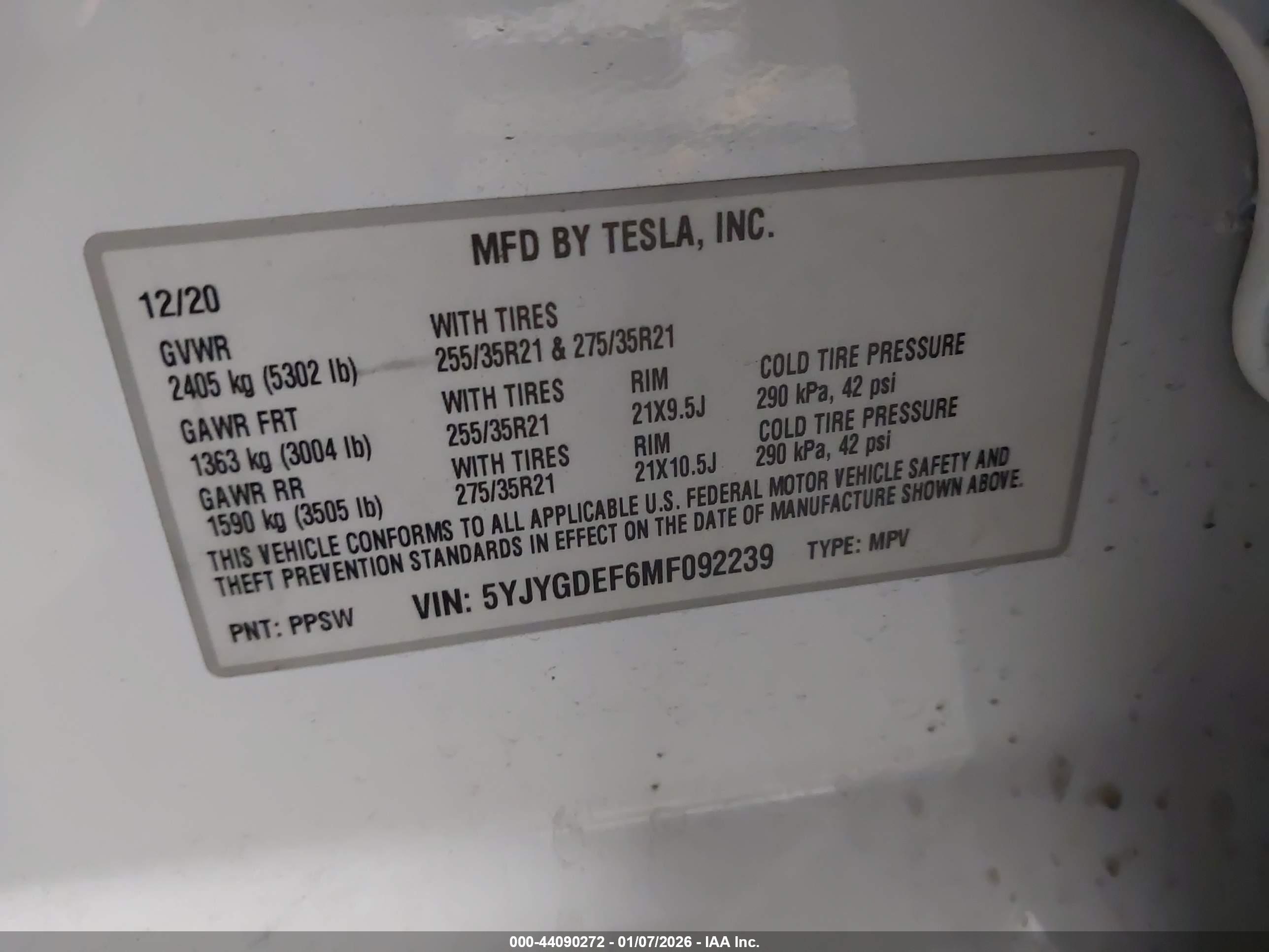 TESLA MODEL image 9