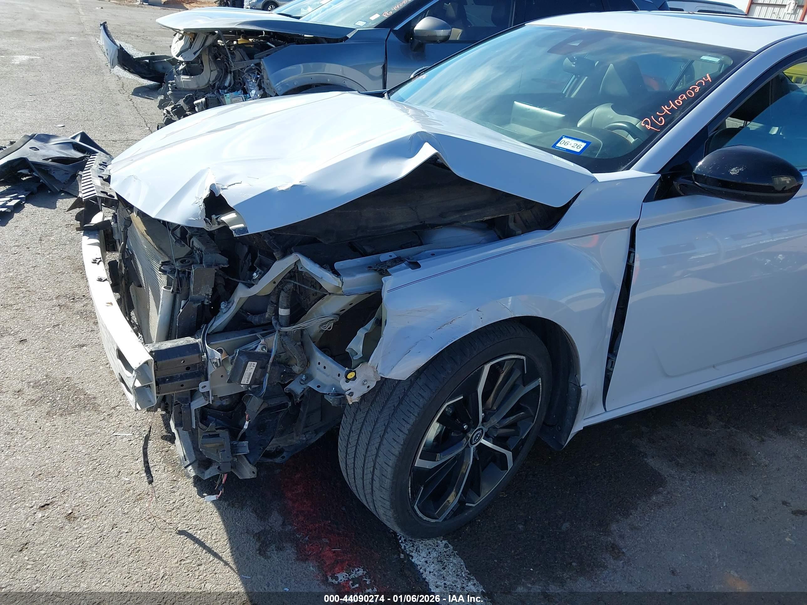 NISSAN ALTIMA image 6