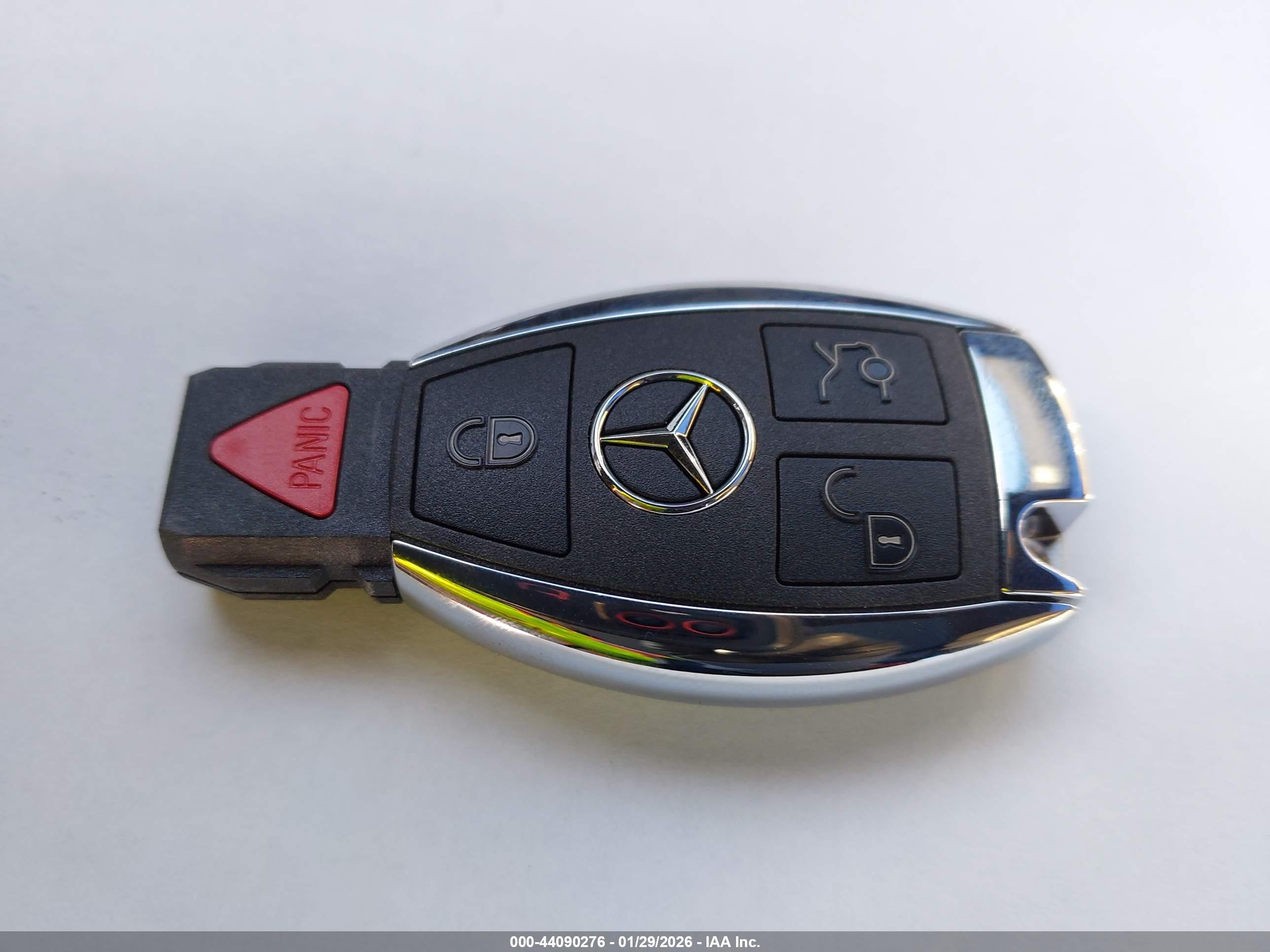 MERCEDES-BENZ E image 11