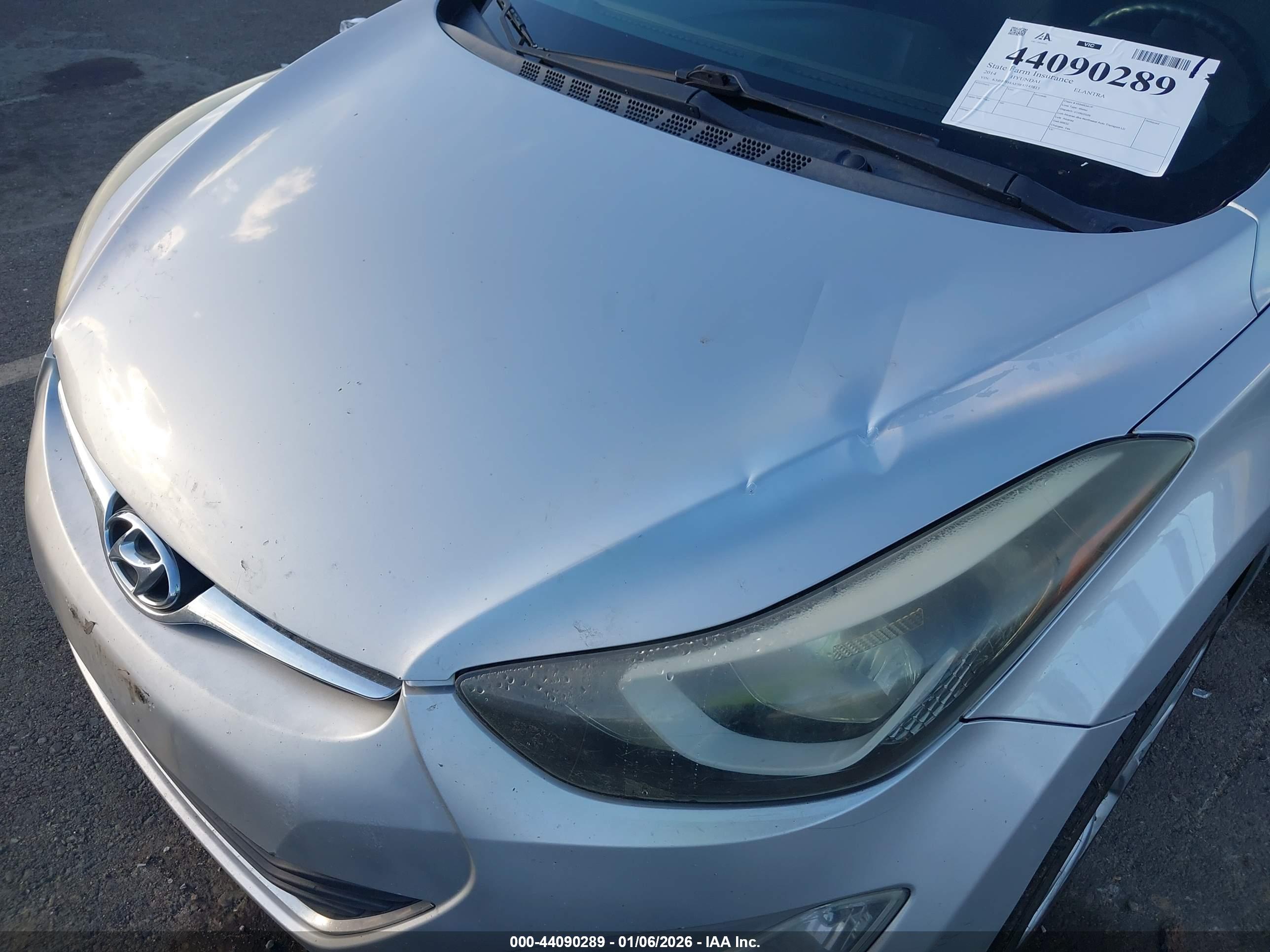 HYUNDAI ELANTRA image 6