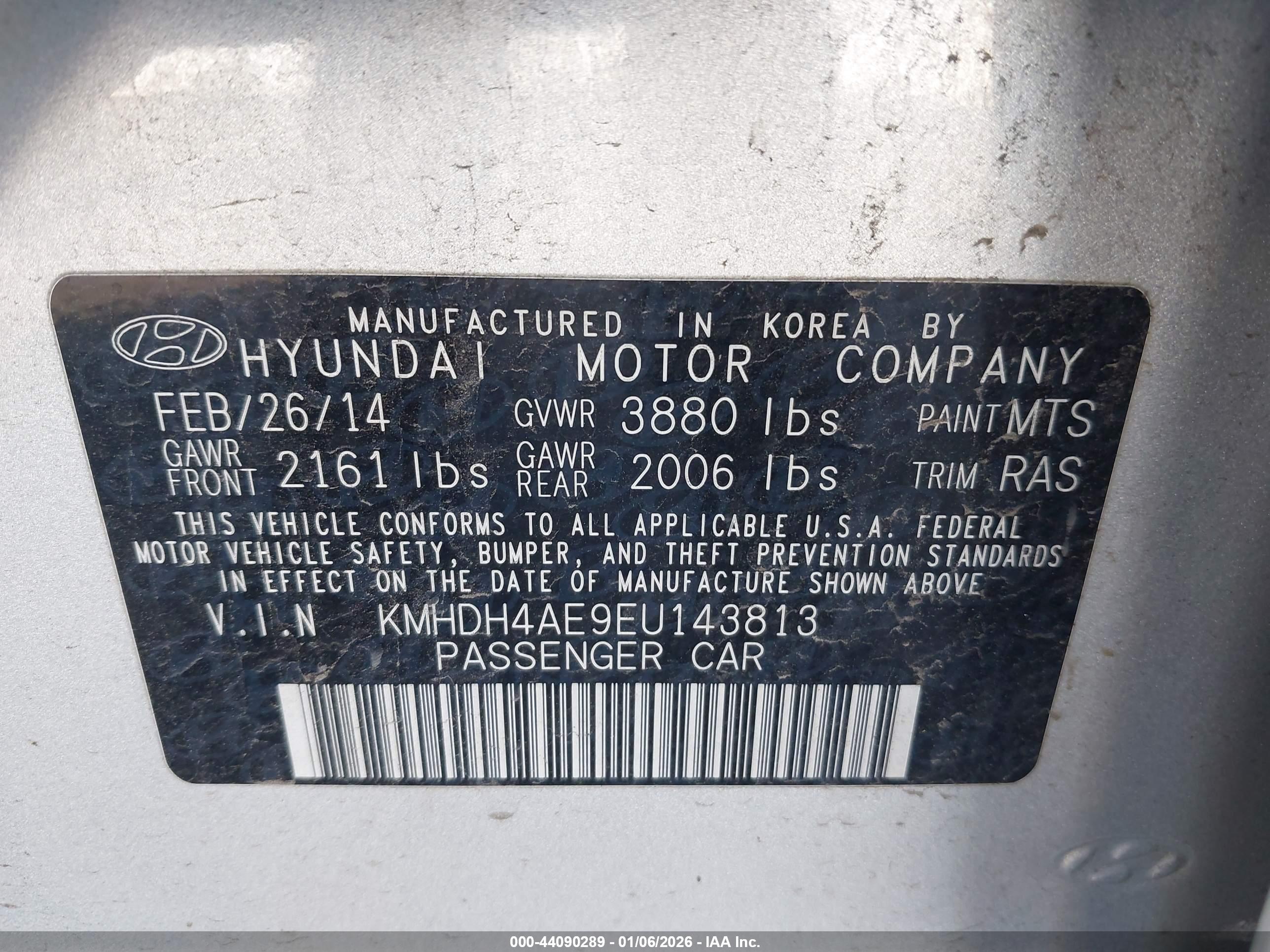 HYUNDAI ELANTRA image 9