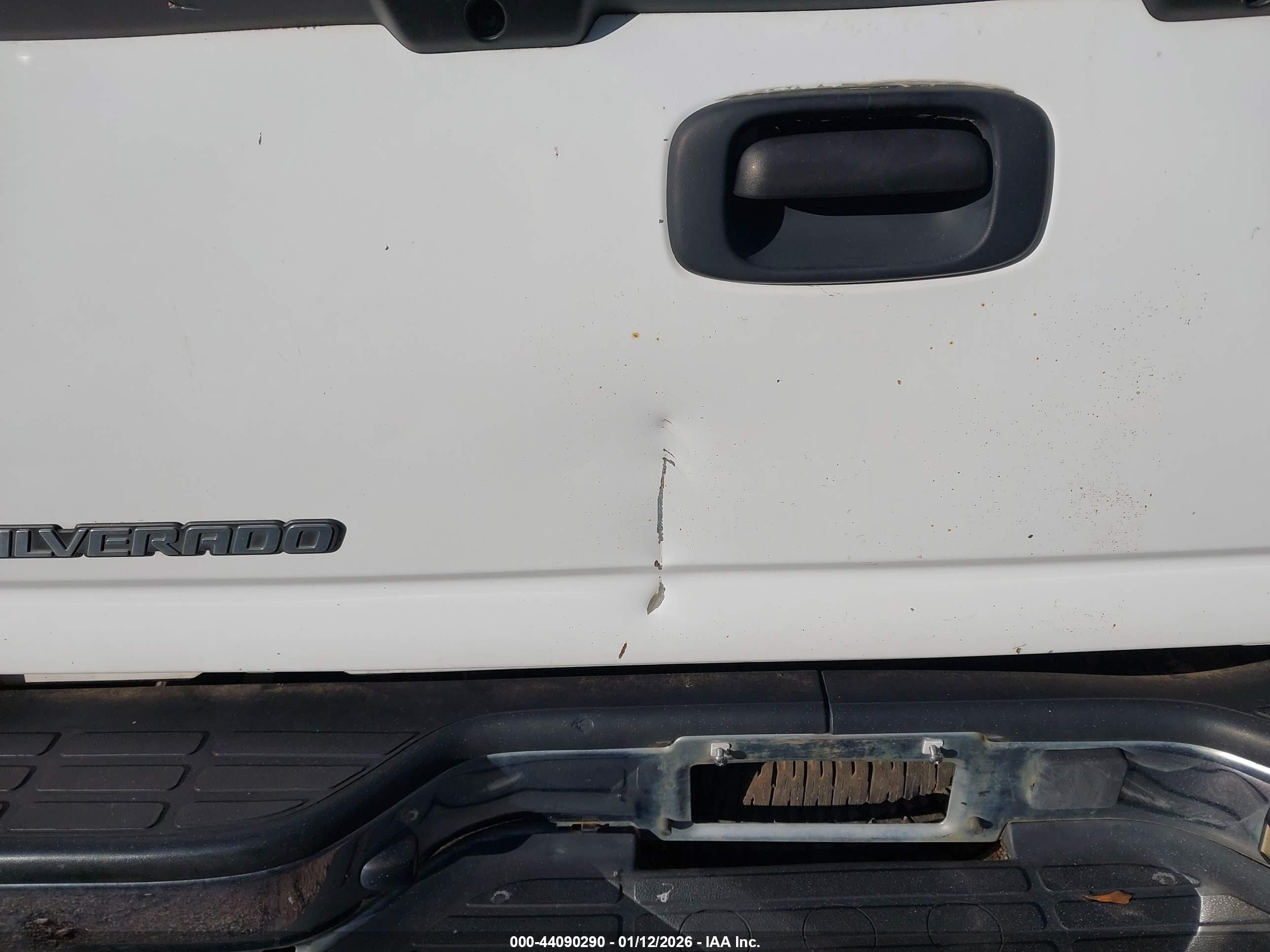 CHEVROLET SILVERADO image 6