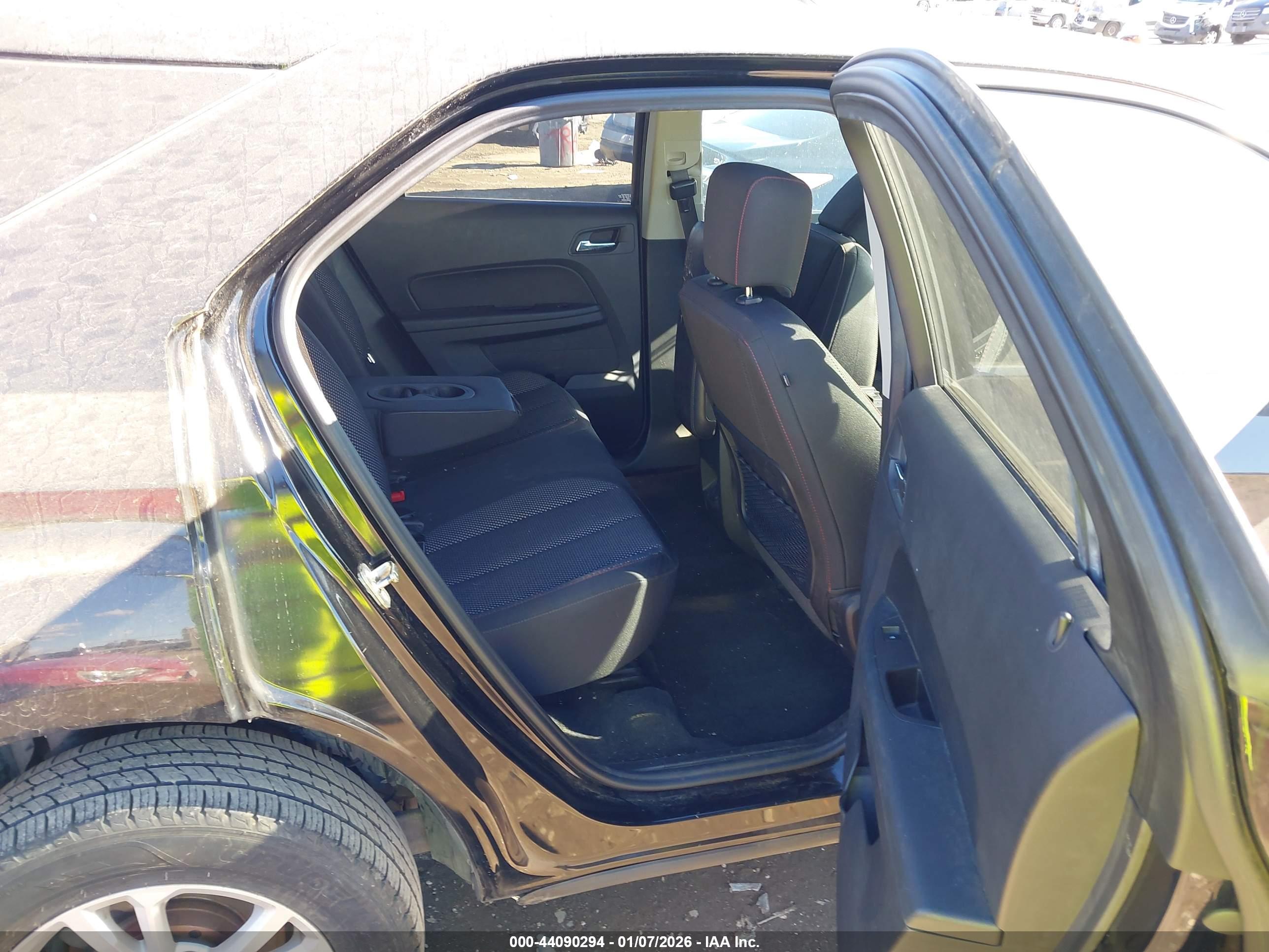 CHEVROLET EQUINOX image 8