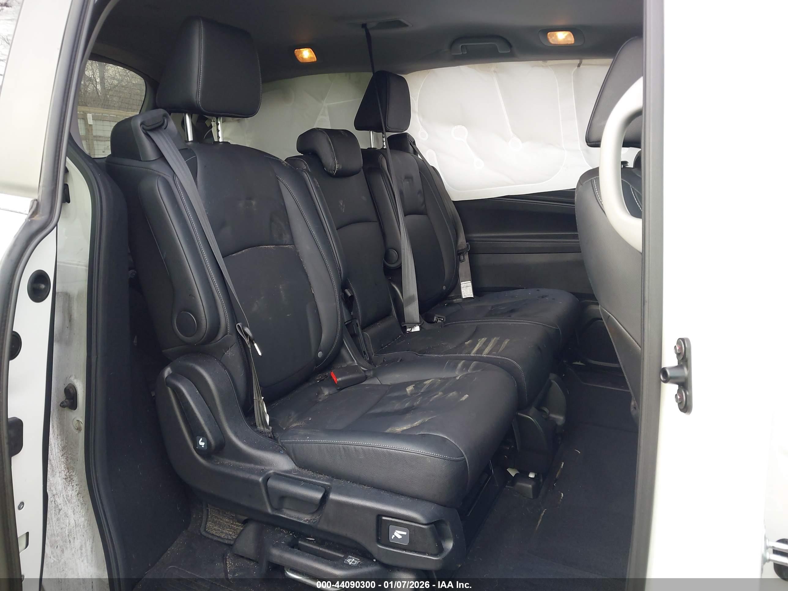 HONDA ODYSSEY image 8