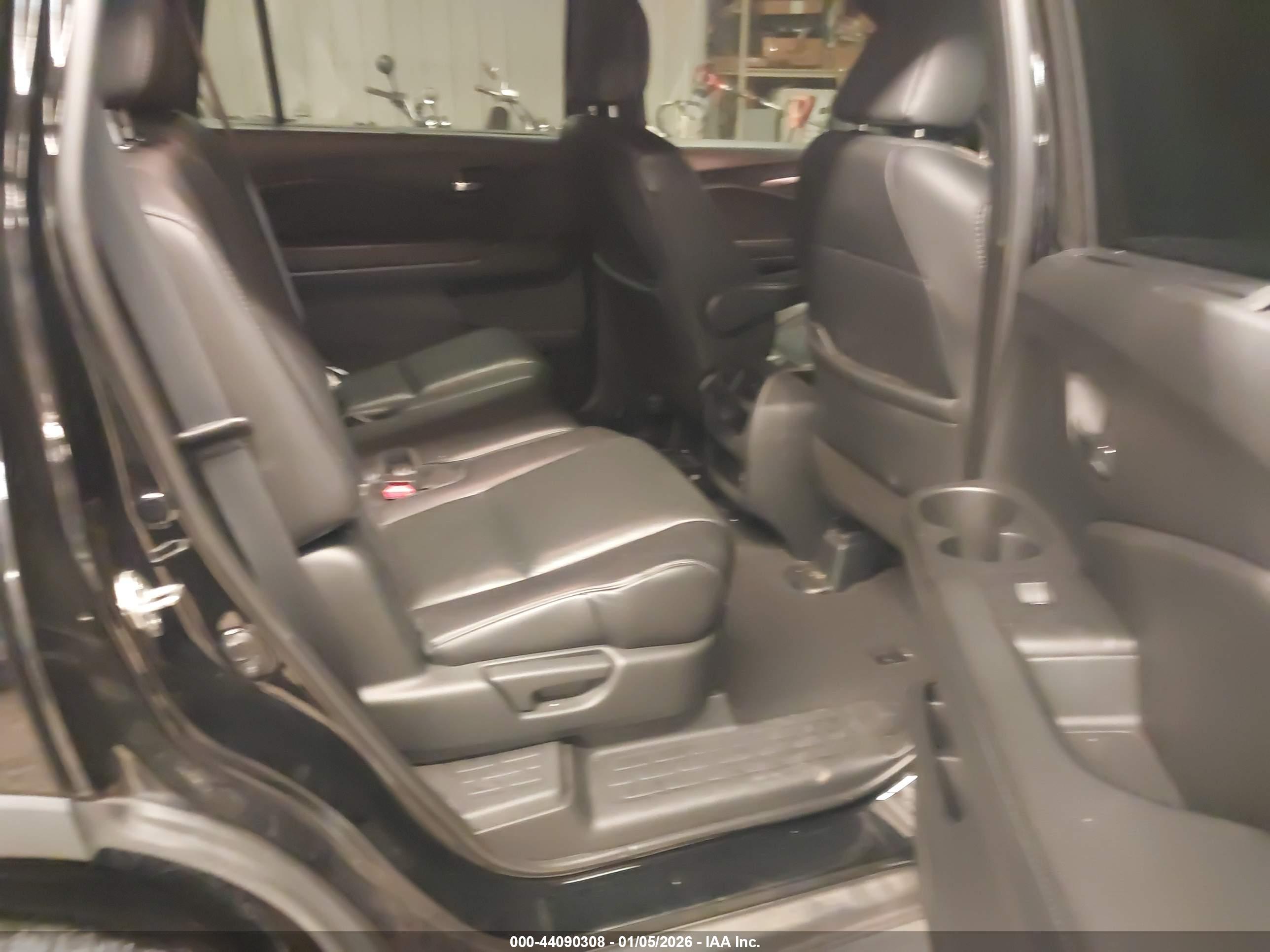 HONDA PASSPORT image 8