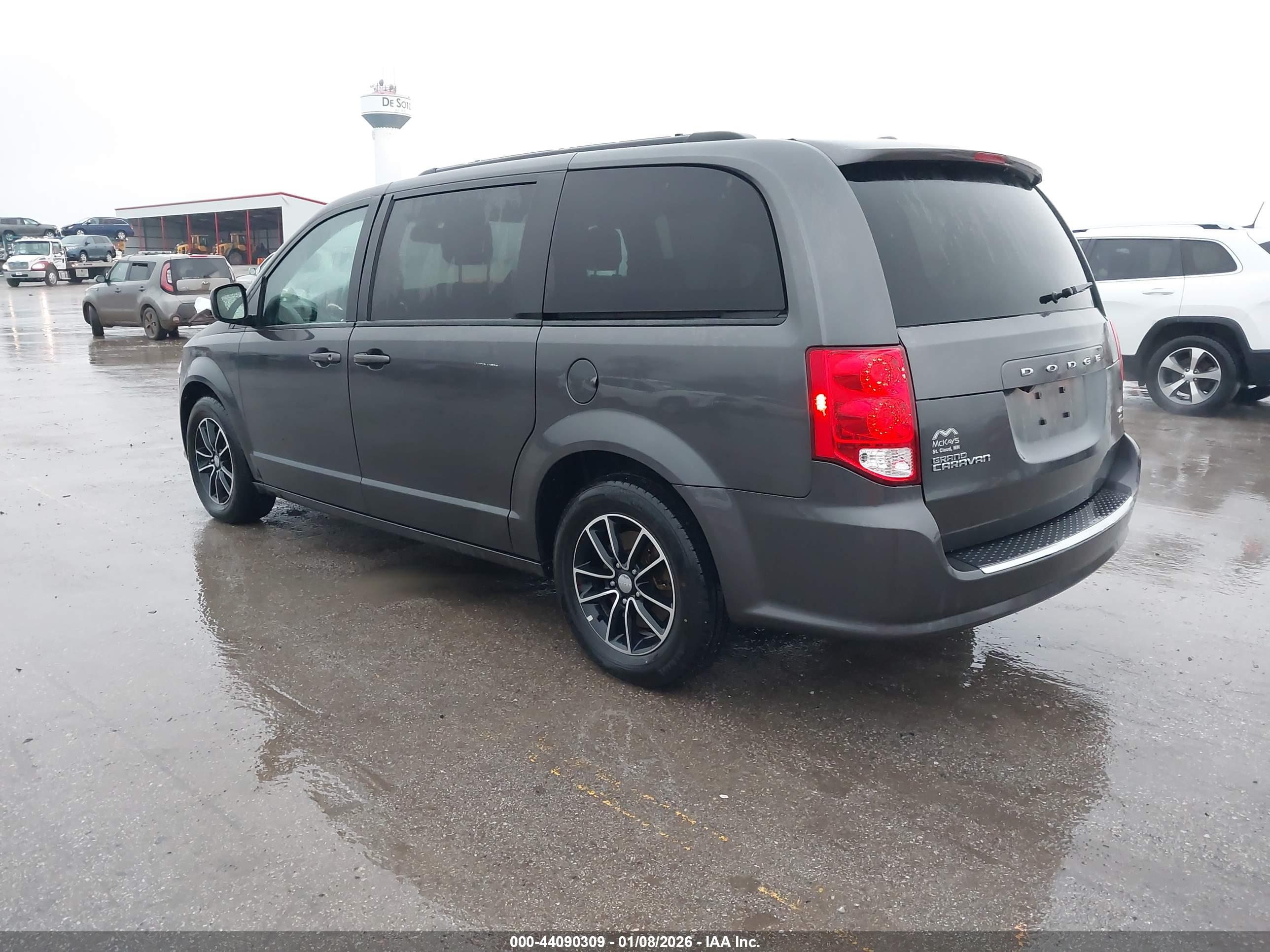 DODGE GRAND image 3