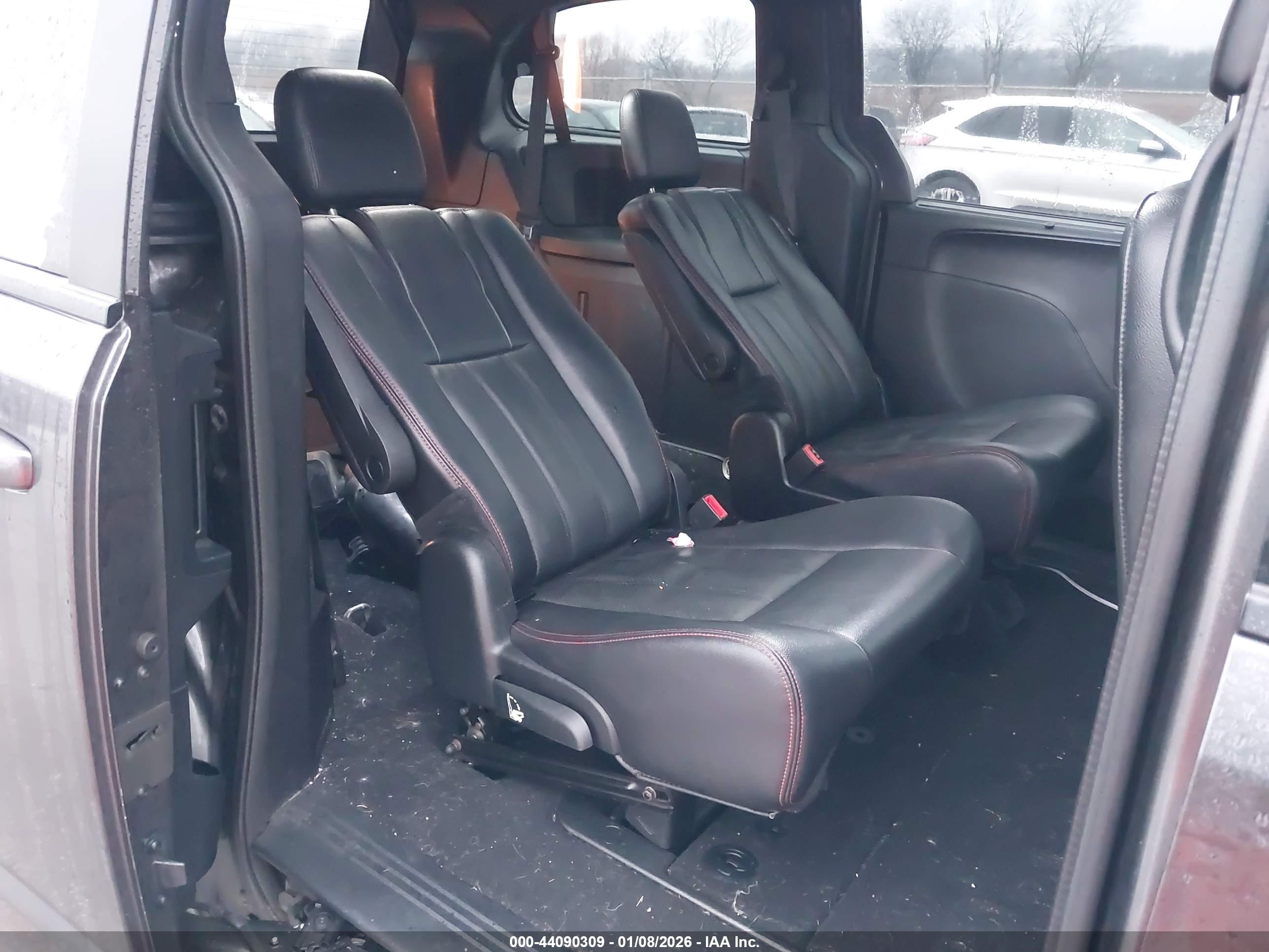 DODGE GRAND image 8