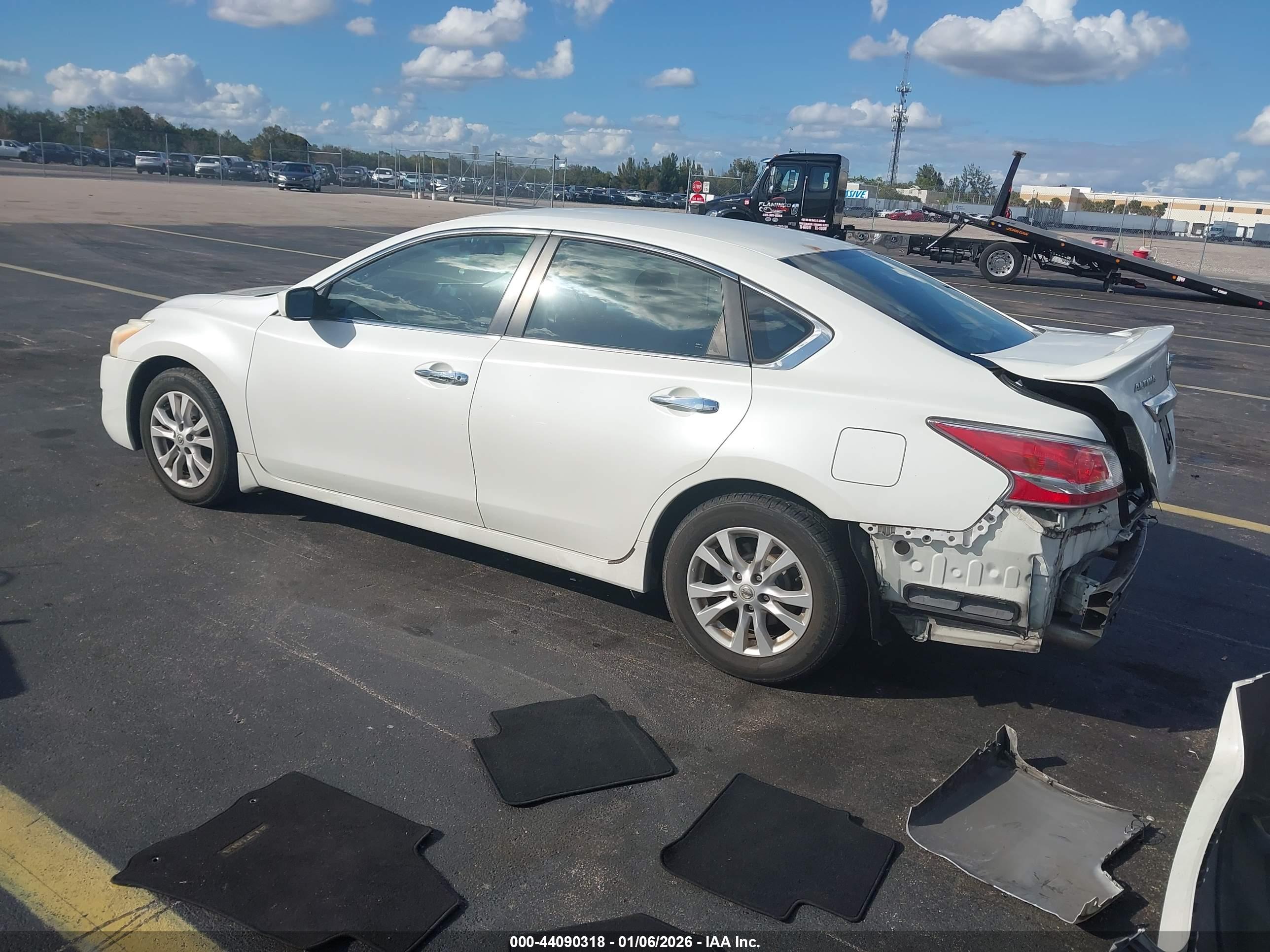 NISSAN ALTIMA image 3