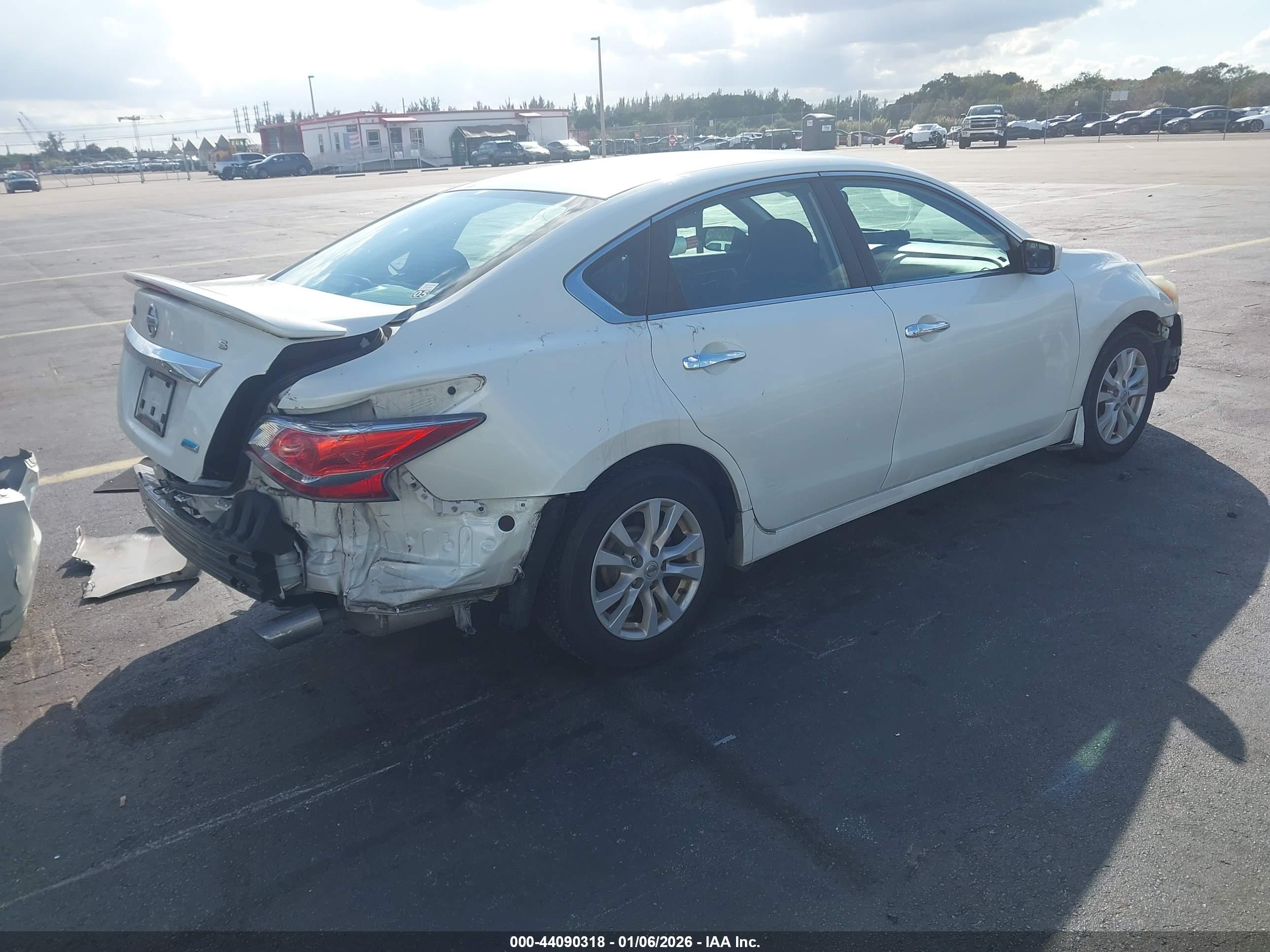 NISSAN ALTIMA image 4