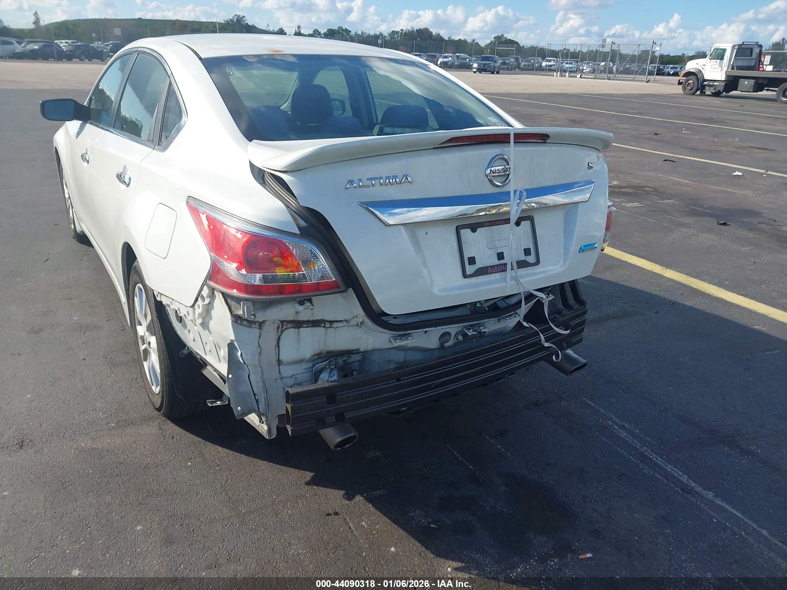 NISSAN ALTIMA image 6