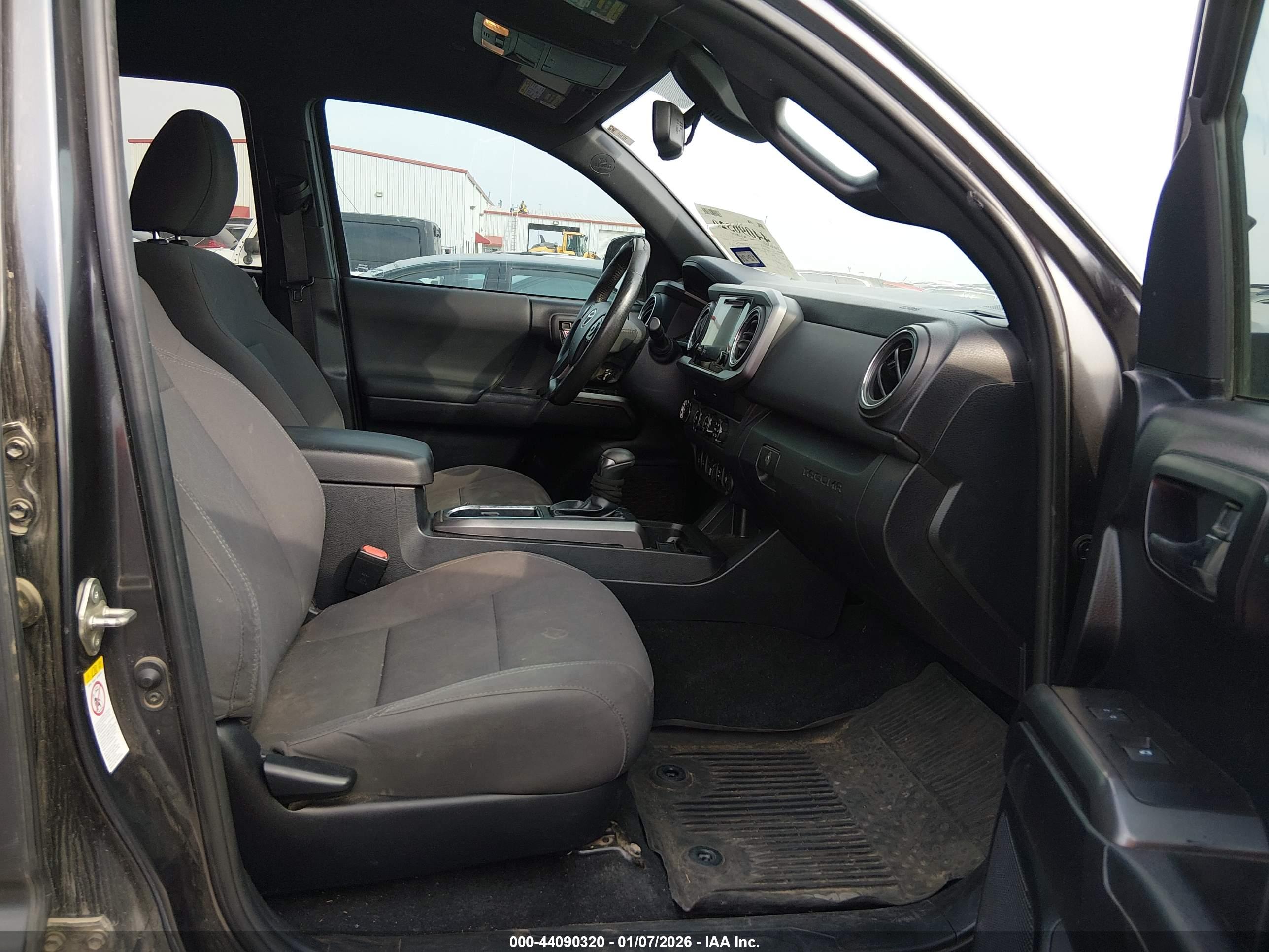 TOYOTA TACOMA image 5
