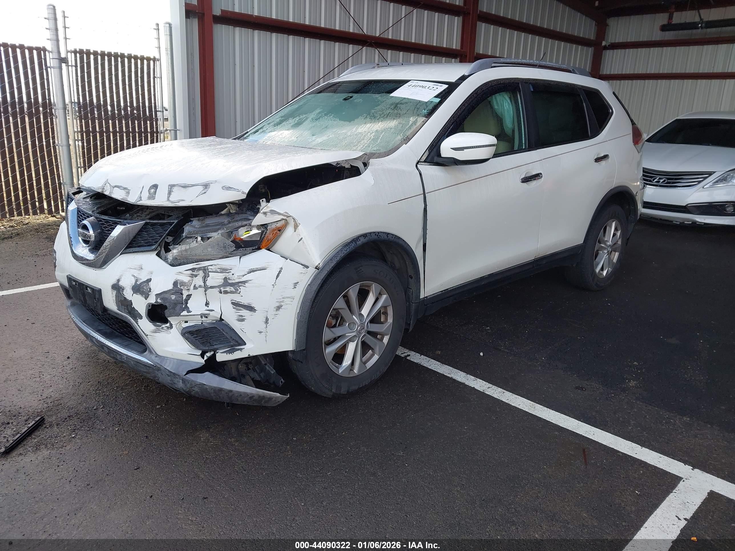 NISSAN ROGUE image 2
