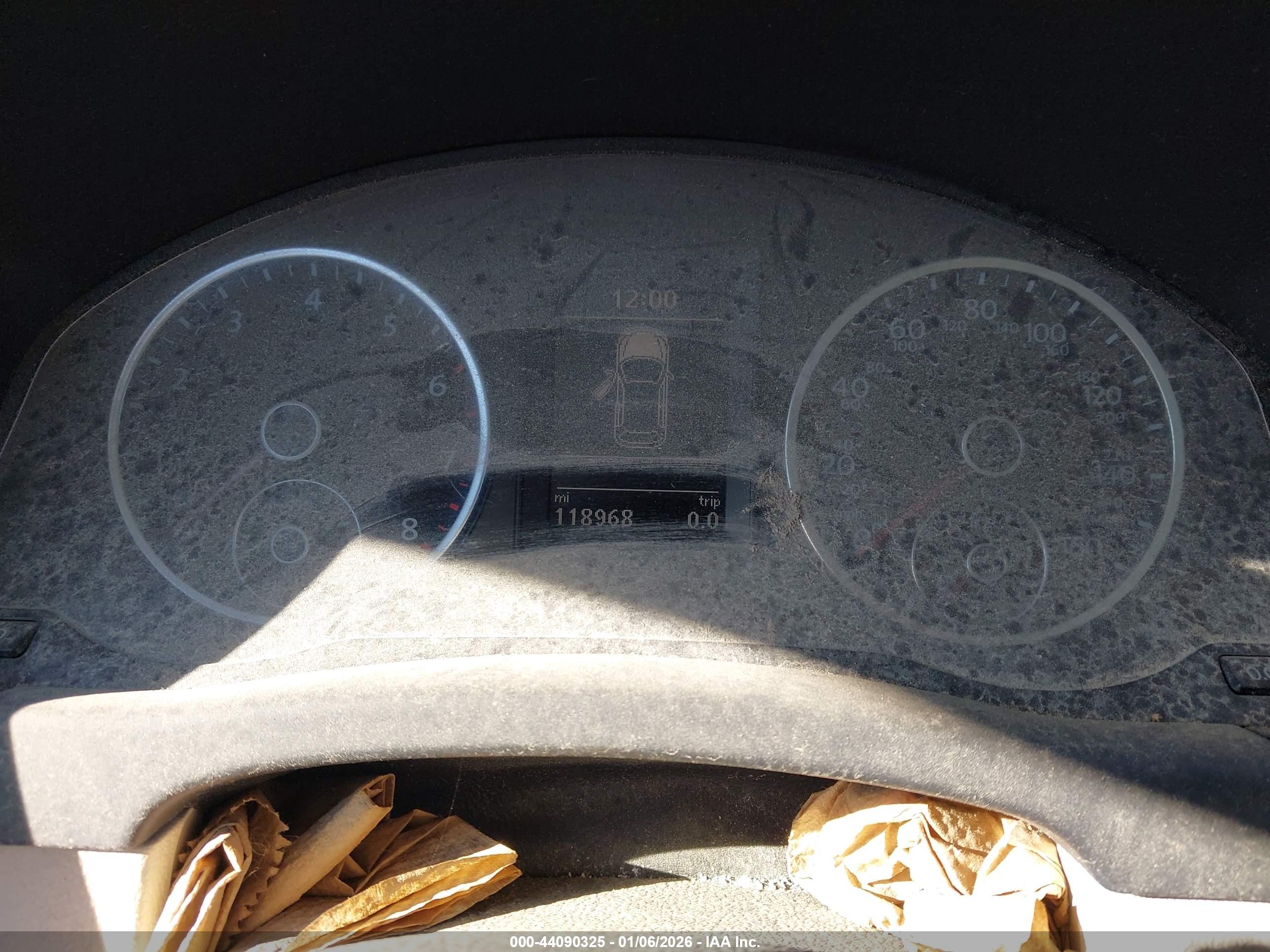 VOLKSWAGEN TIGUAN image 7