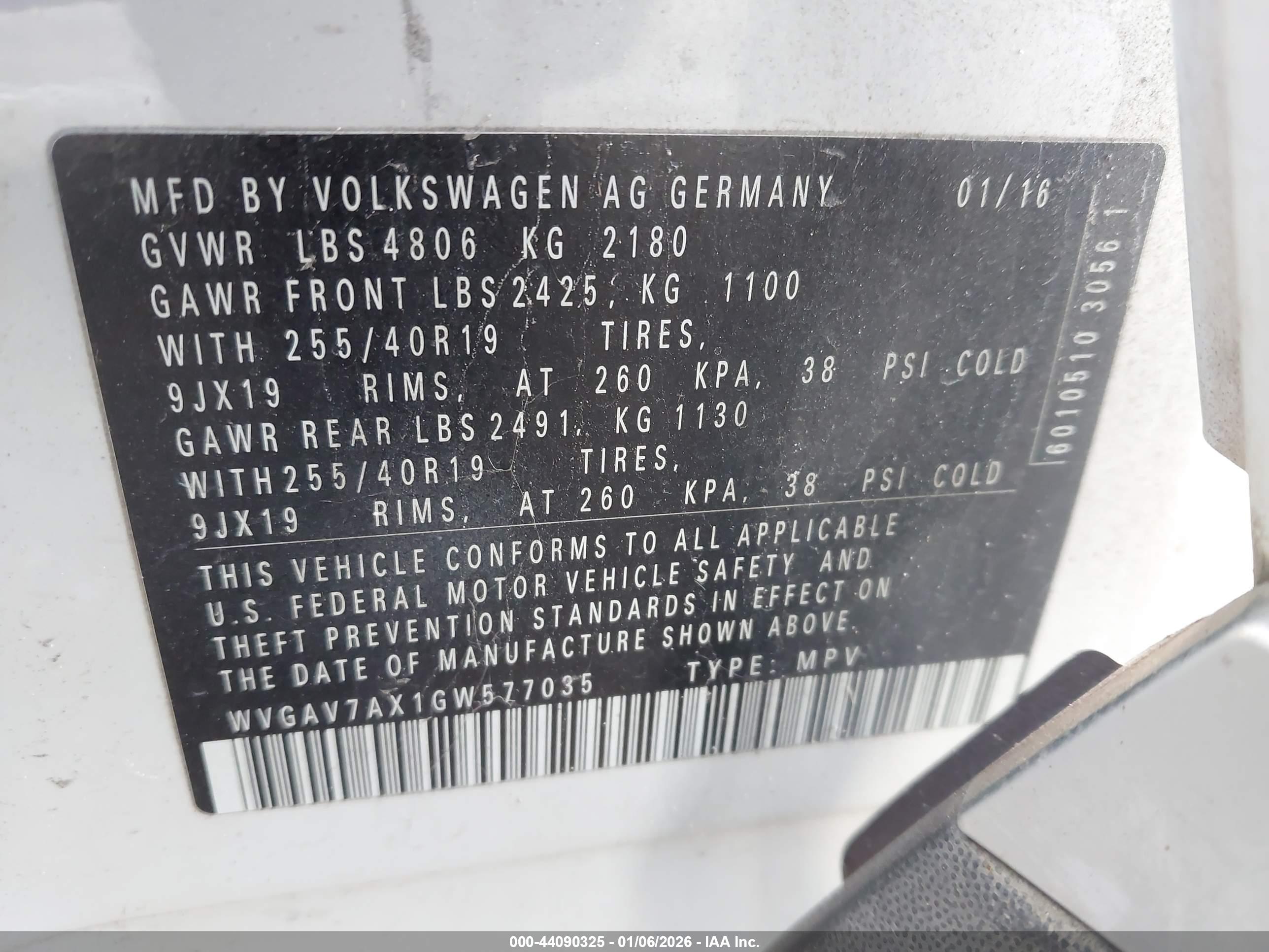 VOLKSWAGEN TIGUAN image 9