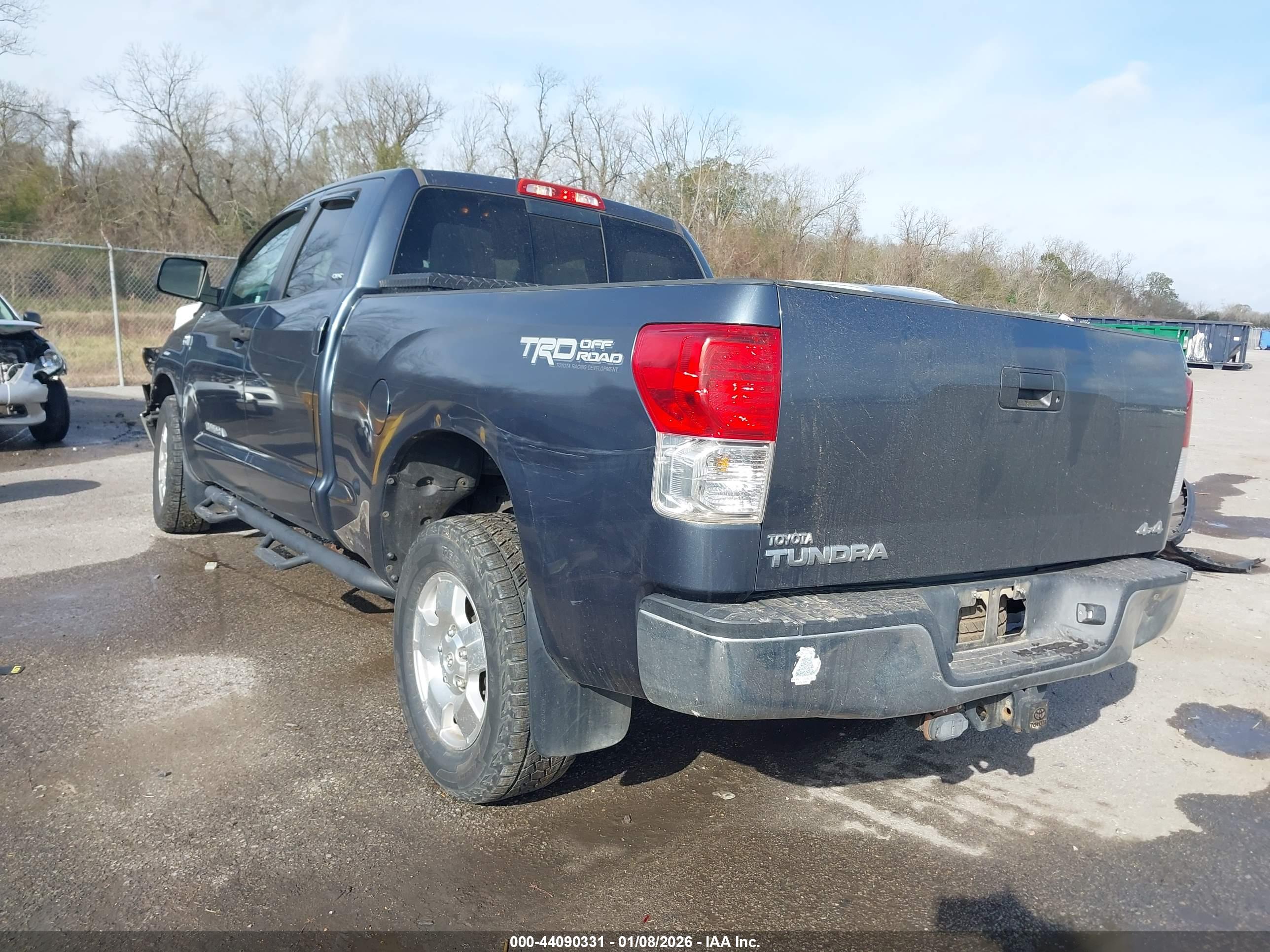 TOYOTA TUNDRA image 3