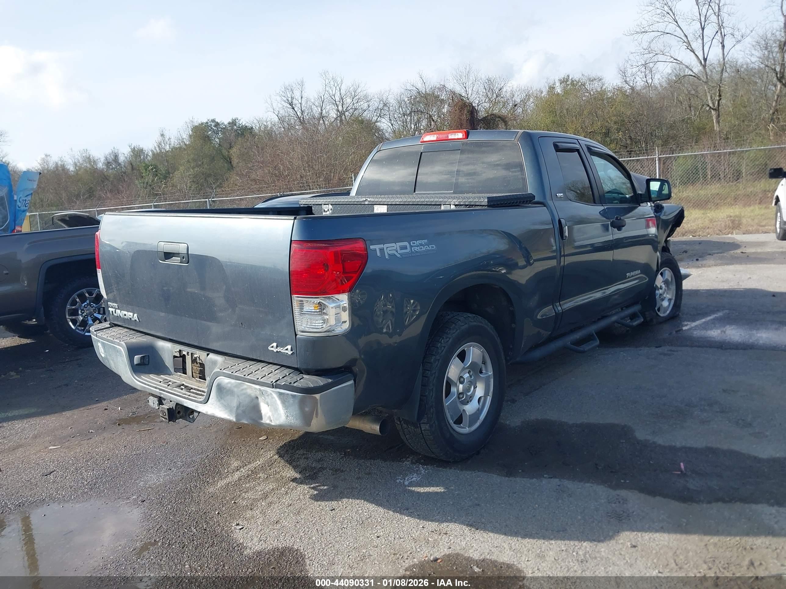 TOYOTA TUNDRA image 4