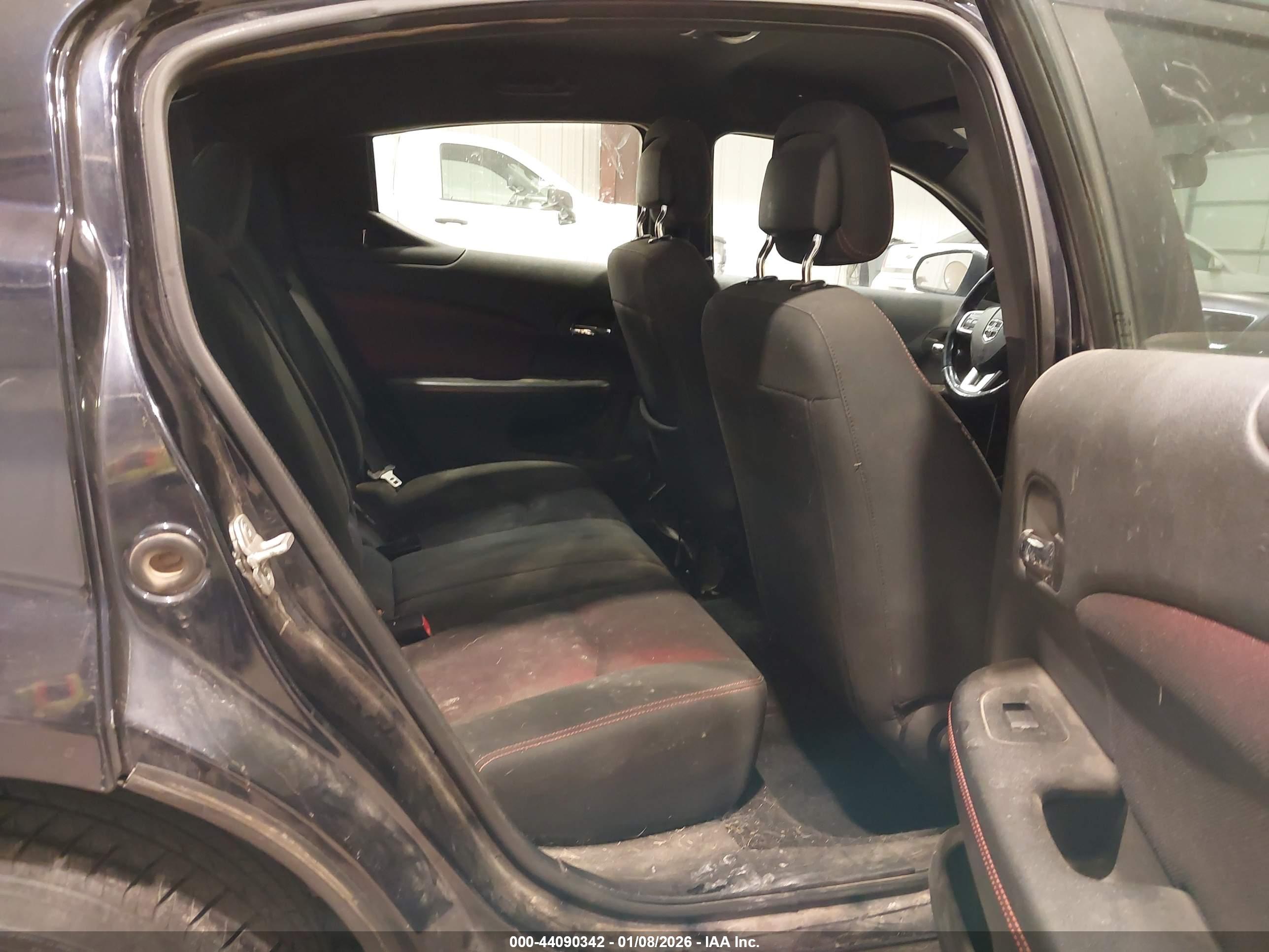 DODGE AVENGER image 8