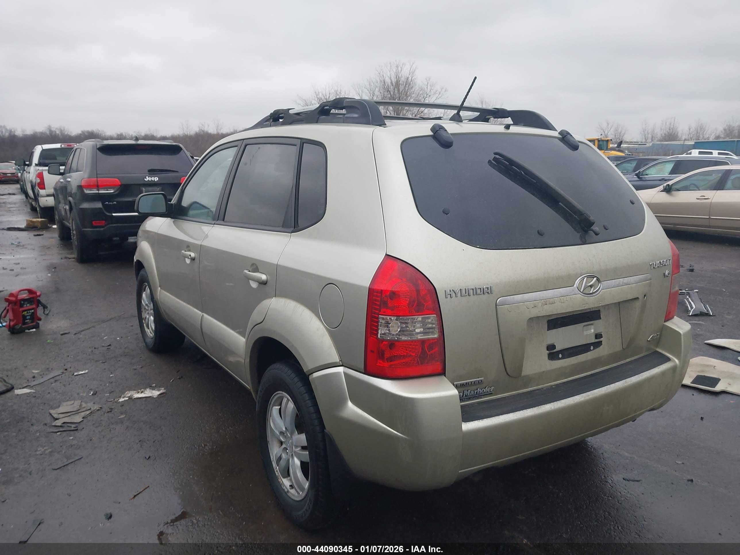 HYUNDAI TUCSON image 3