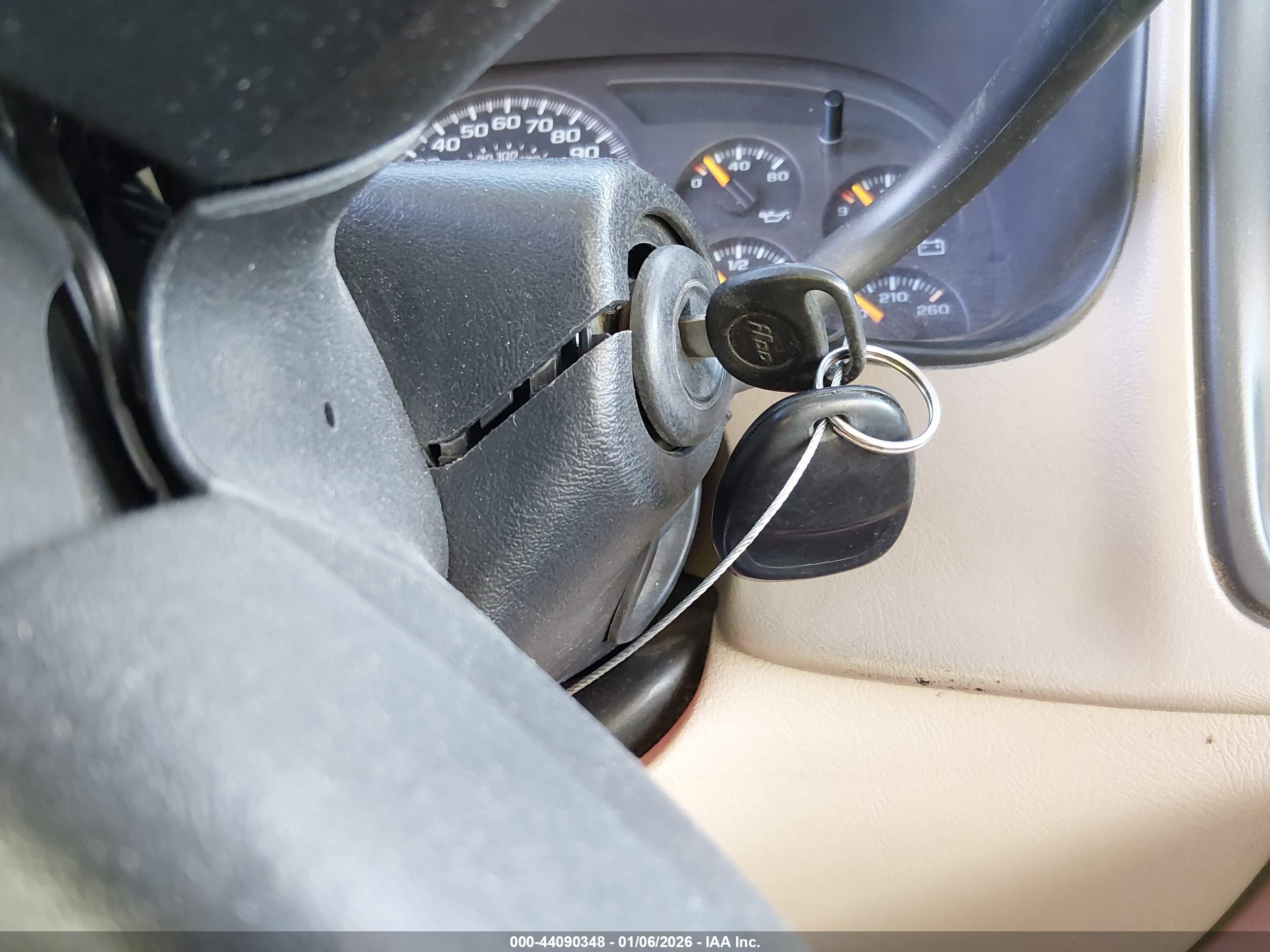 CHEVROLET TAHOE image 11