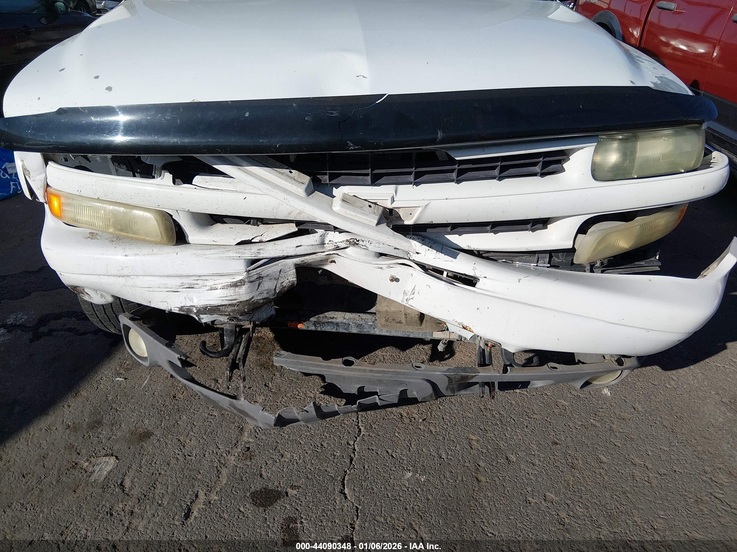 CHEVROLET TAHOE image 6