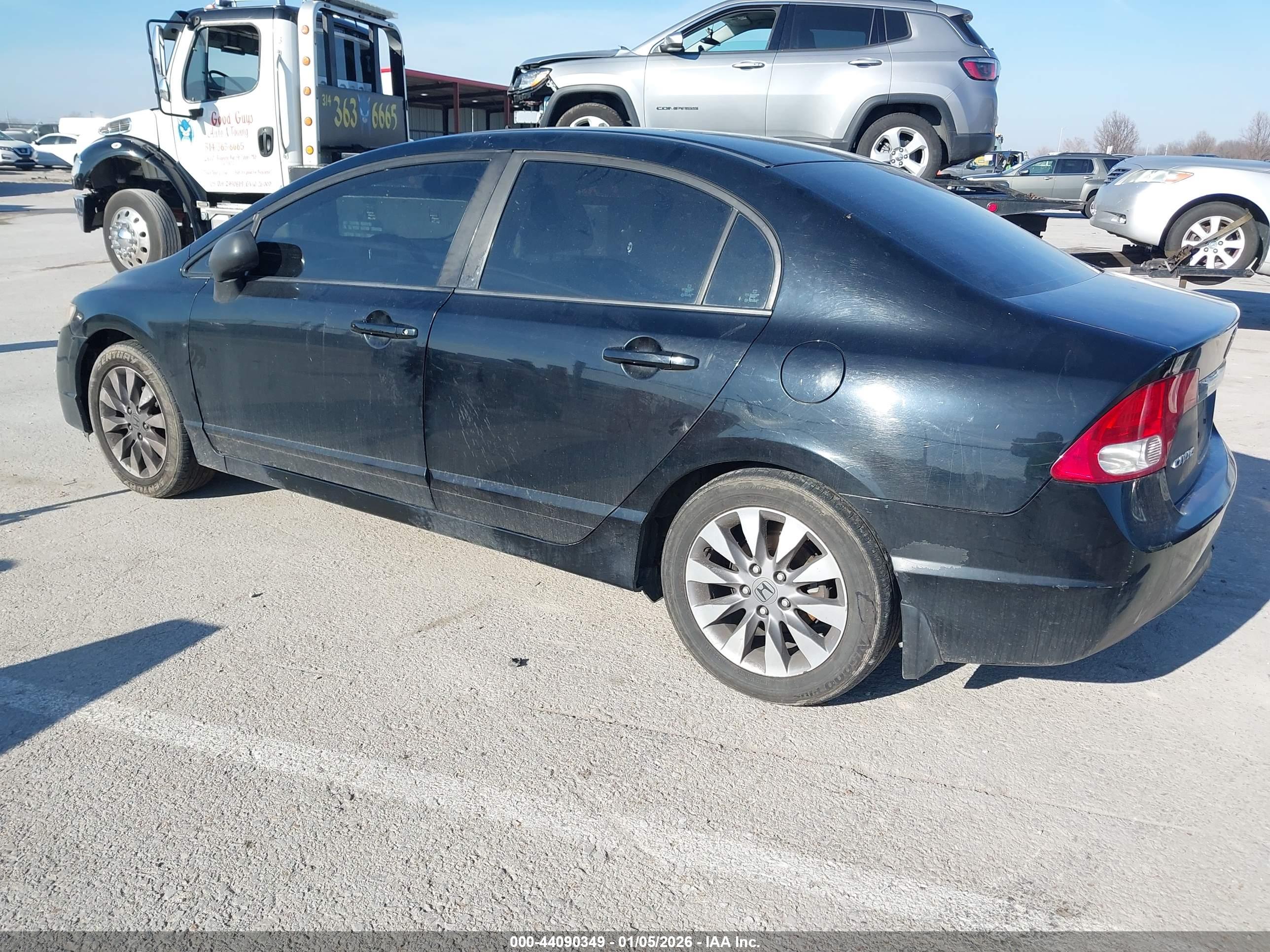 HONDA CIVIC image 3