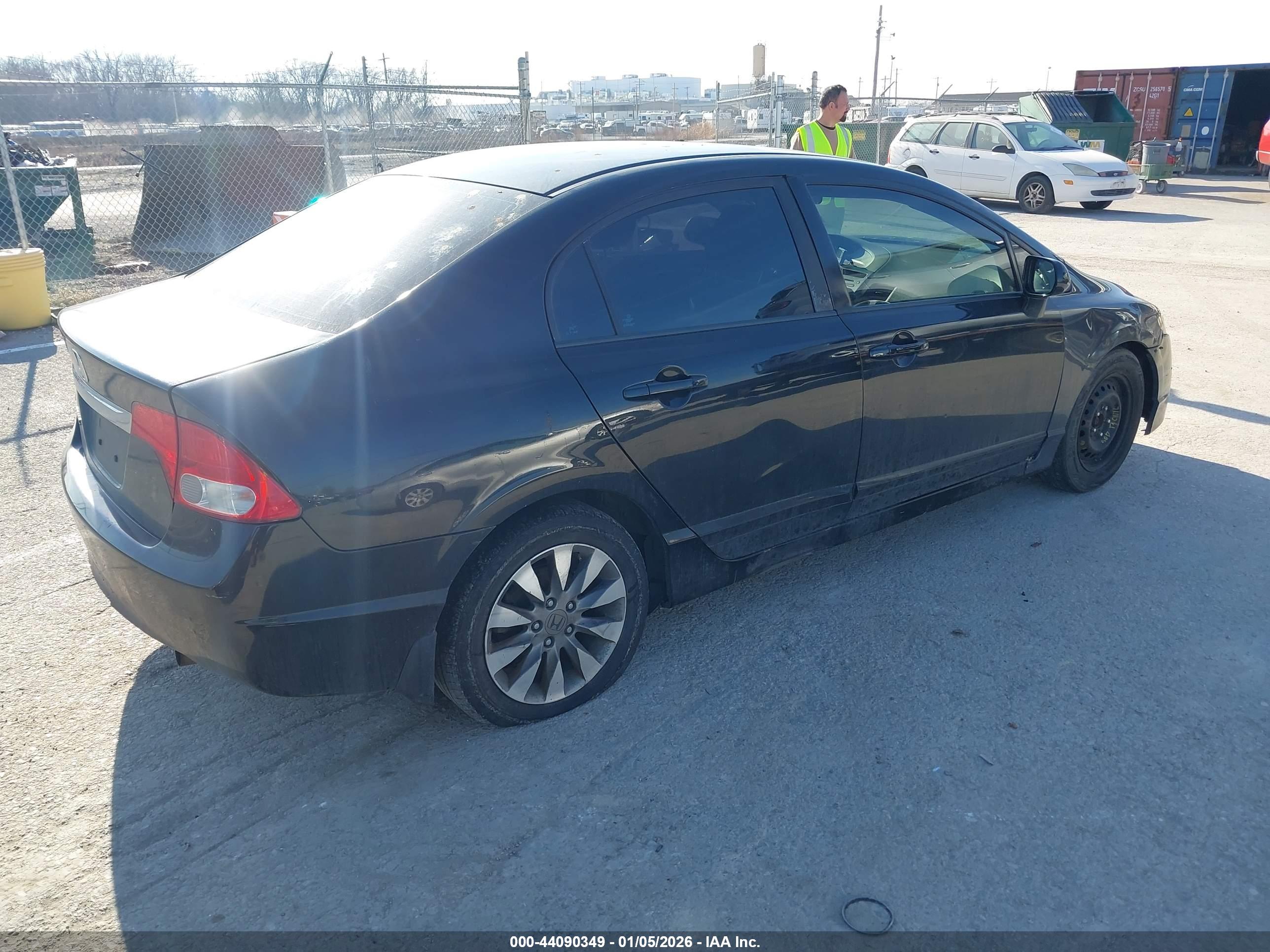 HONDA CIVIC image 4