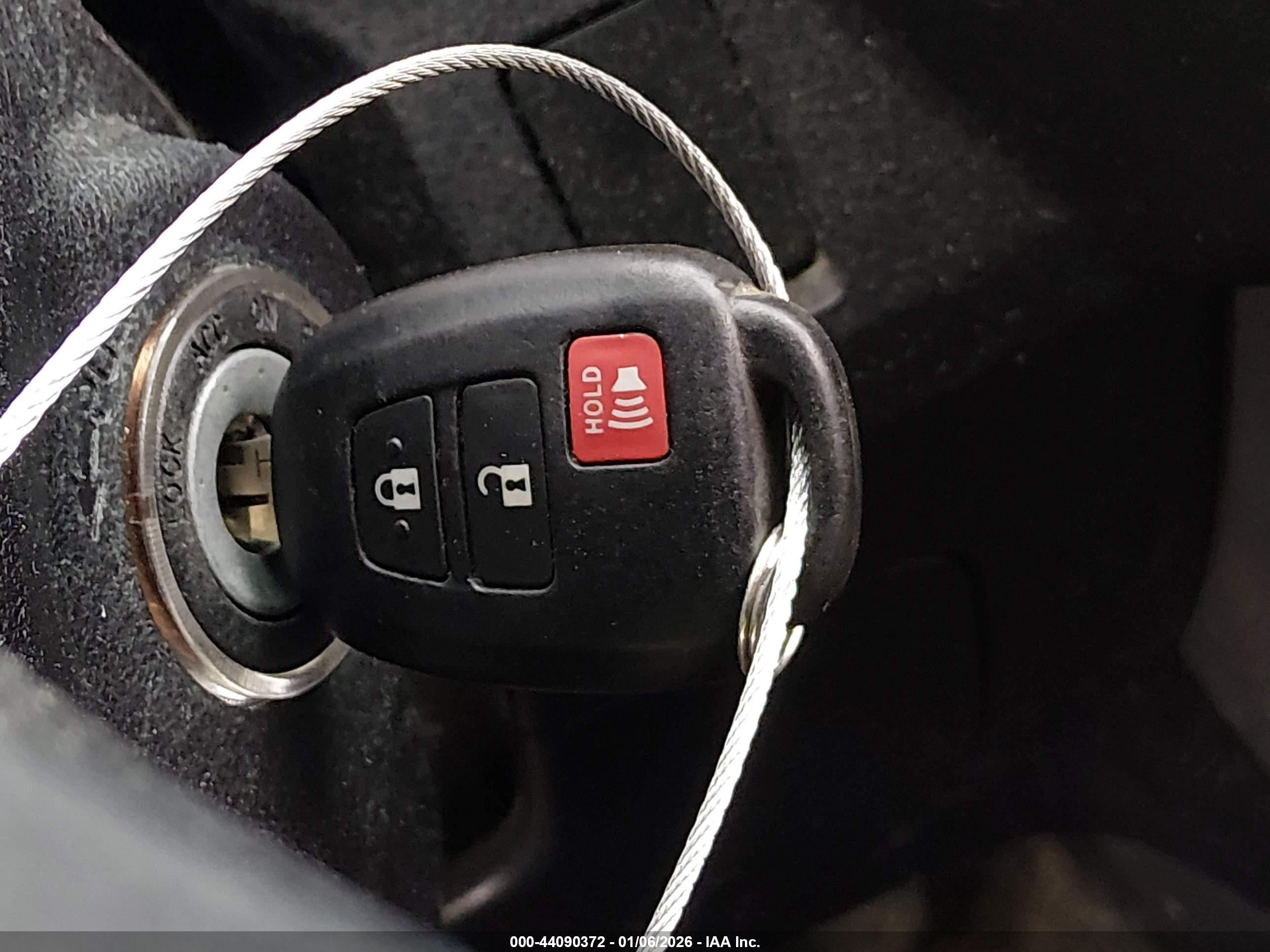 TOYOTA RAV4 image 11