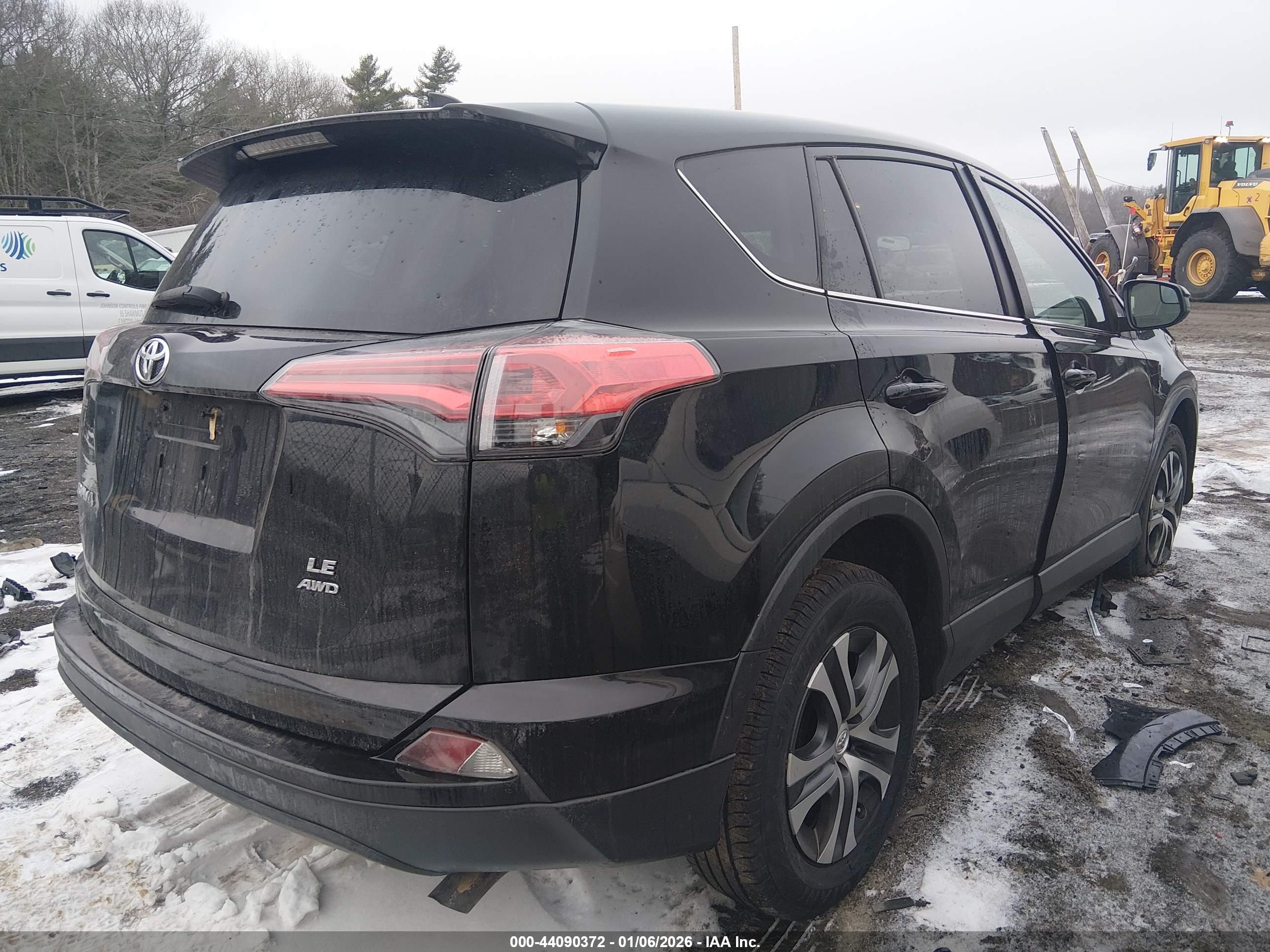 TOYOTA RAV4 image 4
