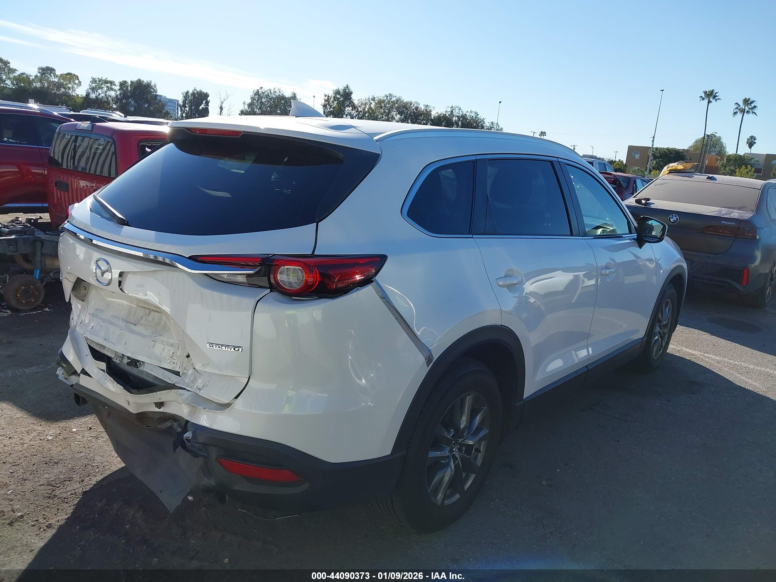 MAZDA CX-9 image 4
