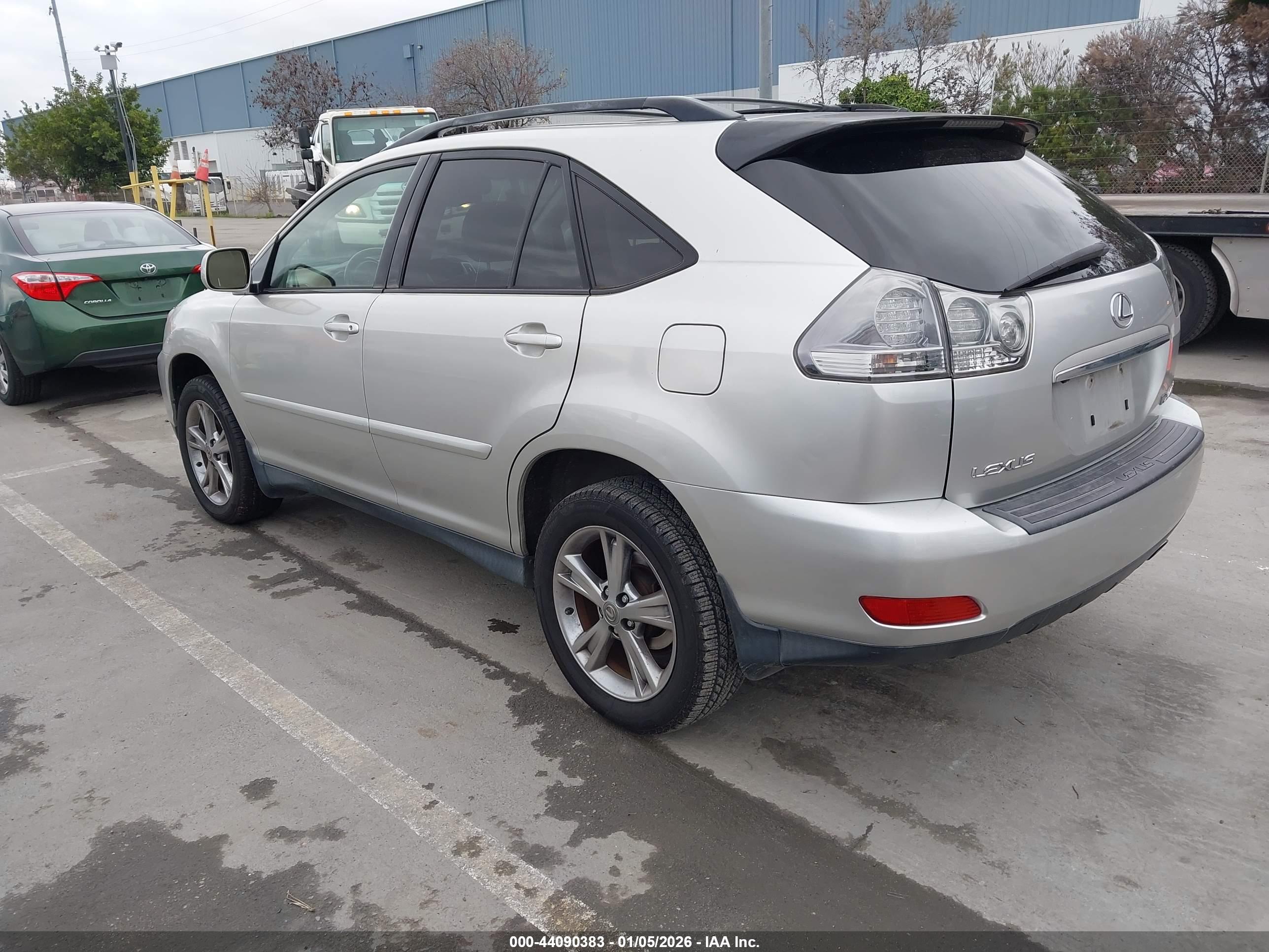 LEXUS RX image 3