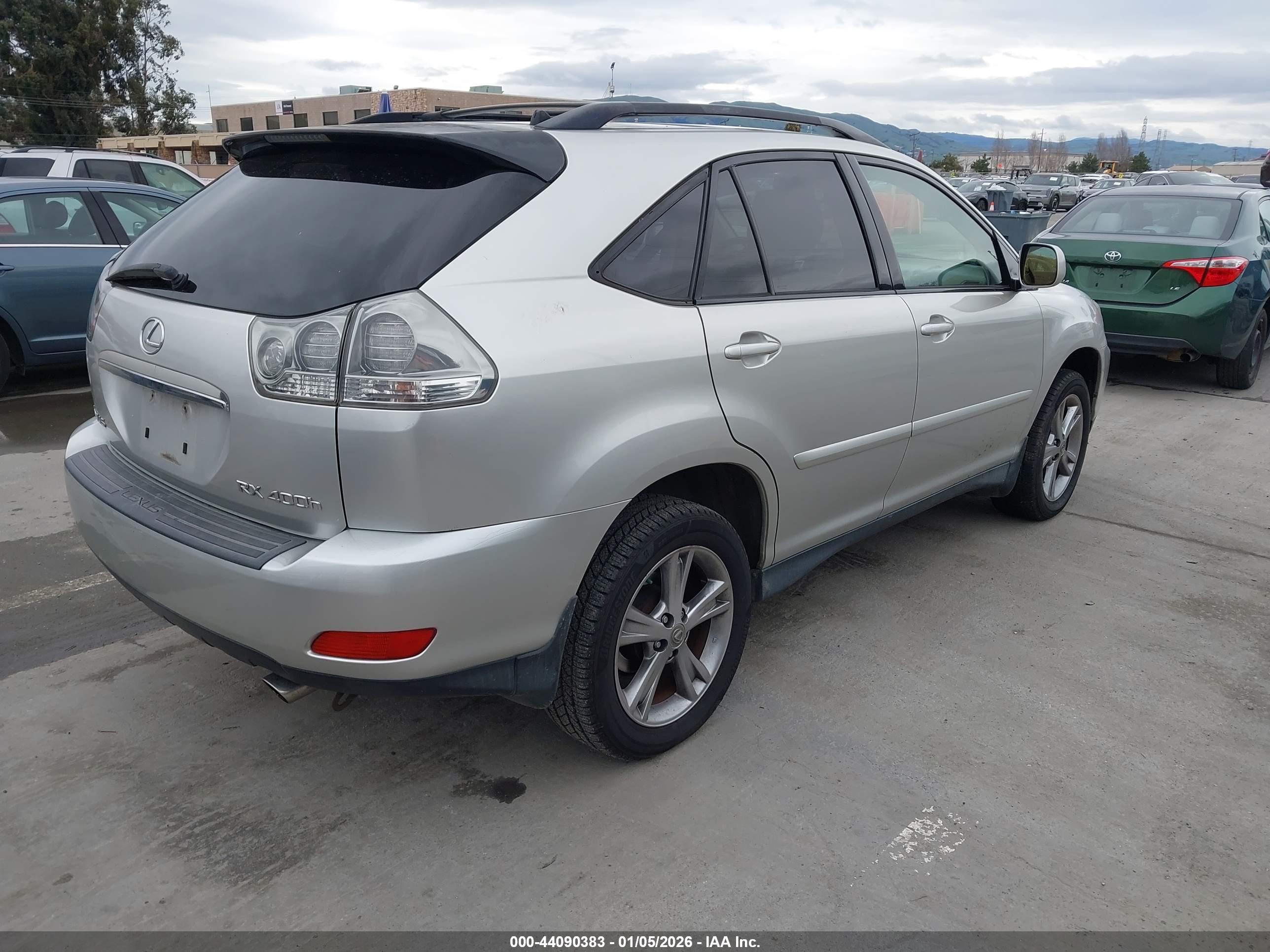 LEXUS RX image 4