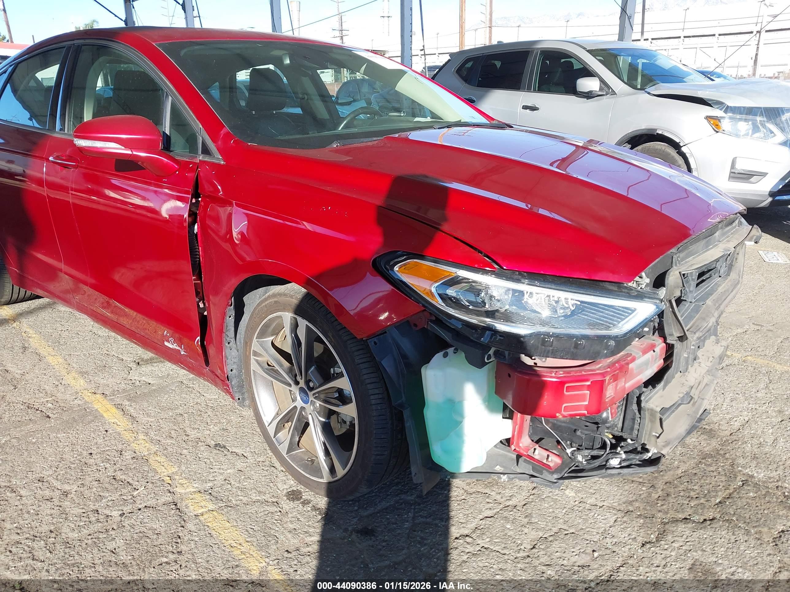 FORD FUSION image 6
