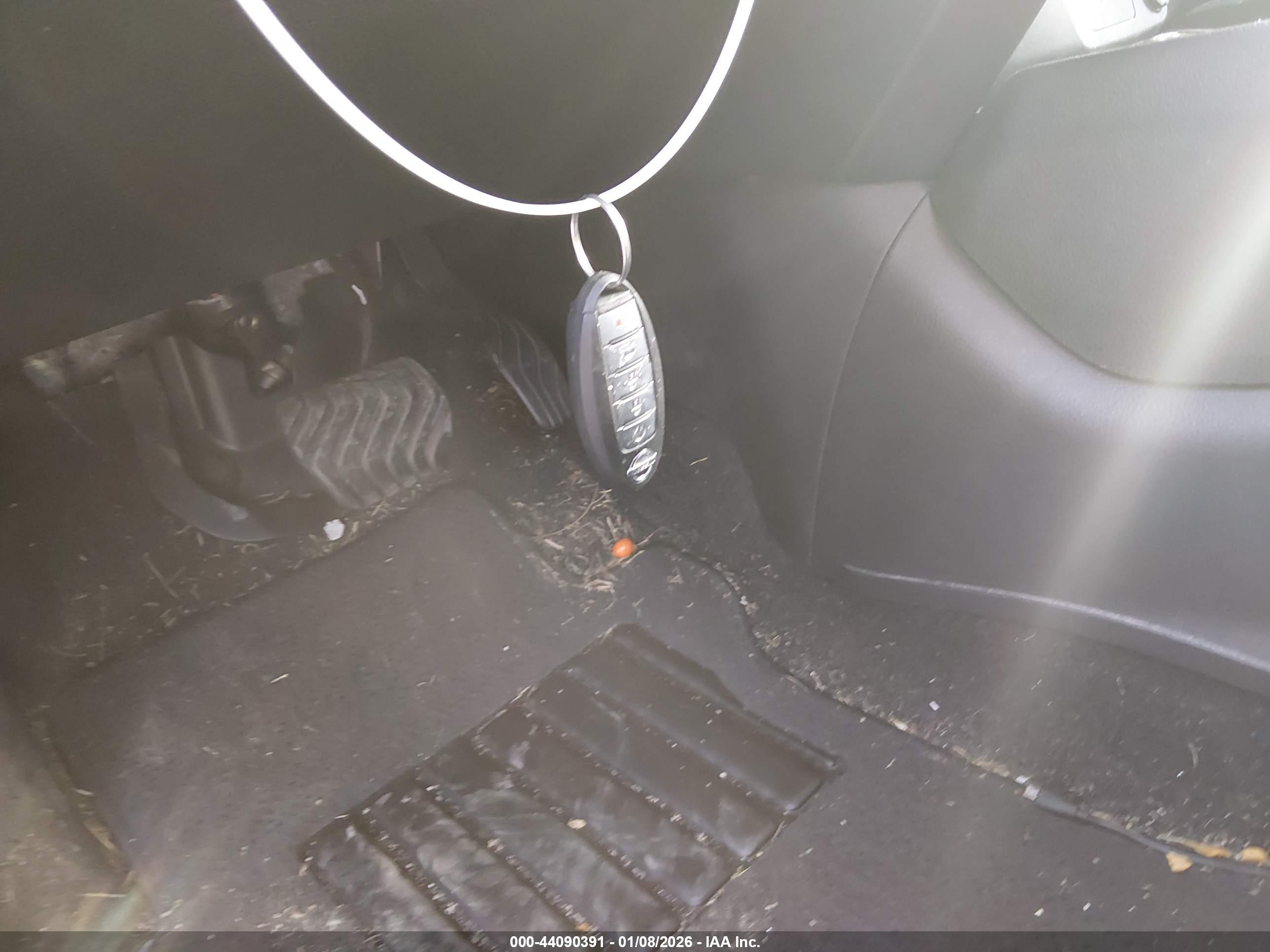 NISSAN ROGUE image 11