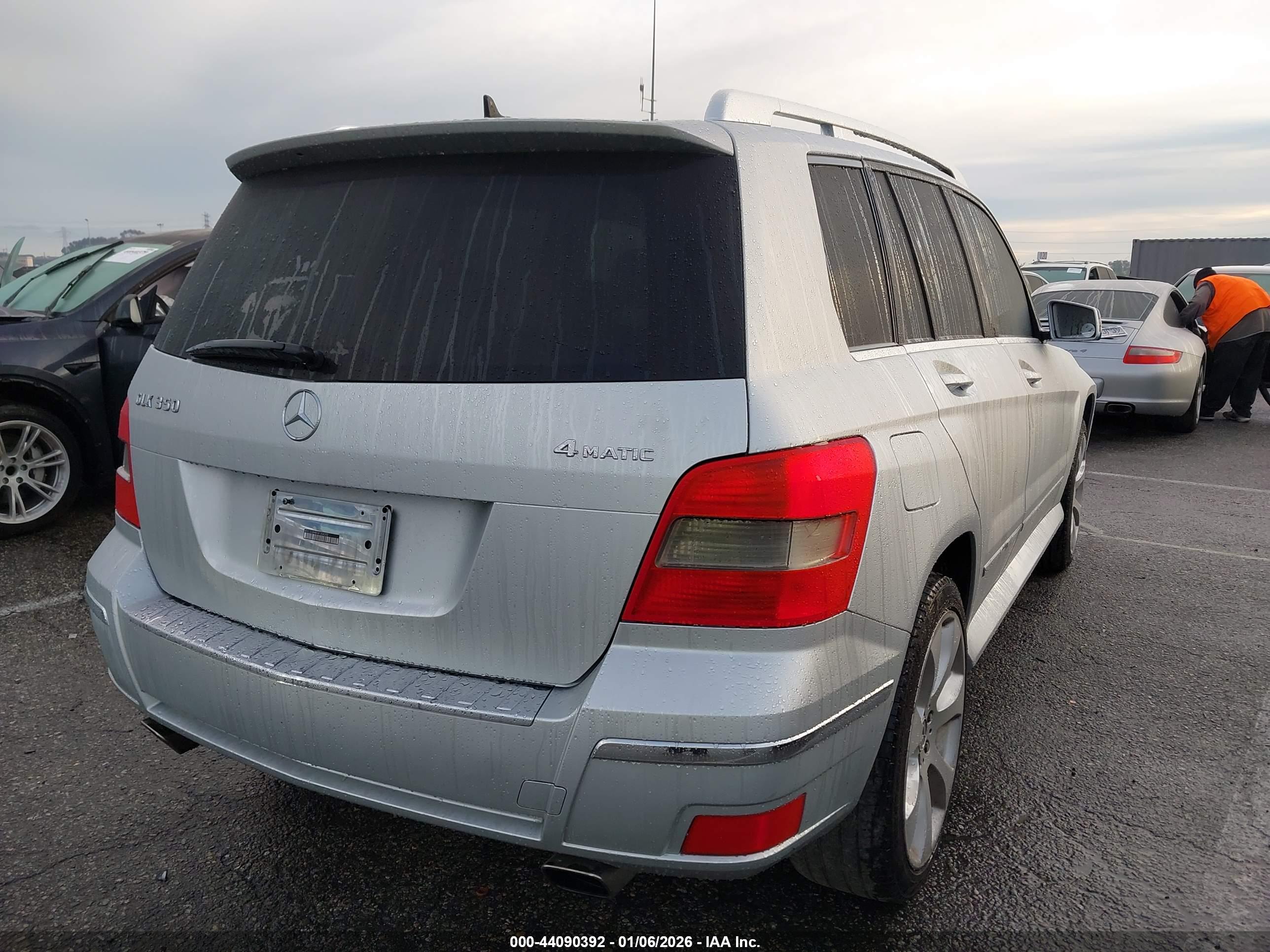 MERCEDES-BENZ GLK image 4