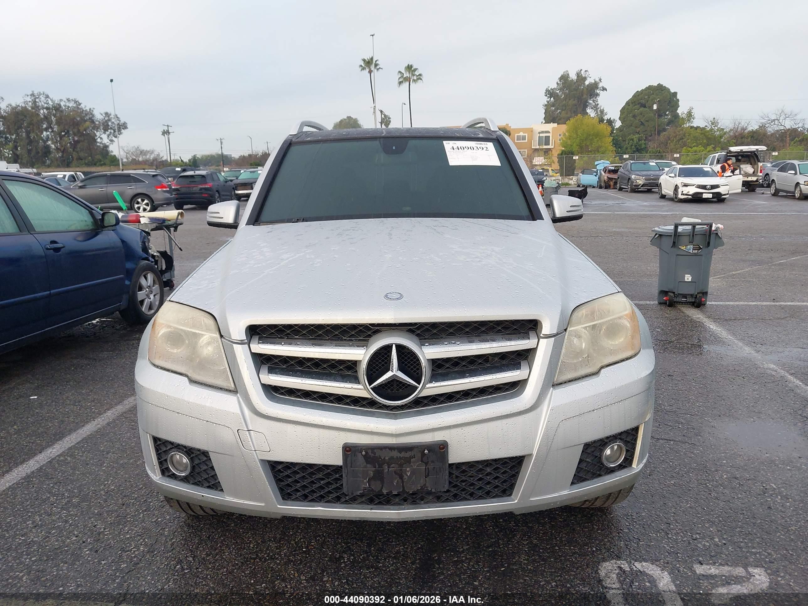 MERCEDES-BENZ GLK image 6