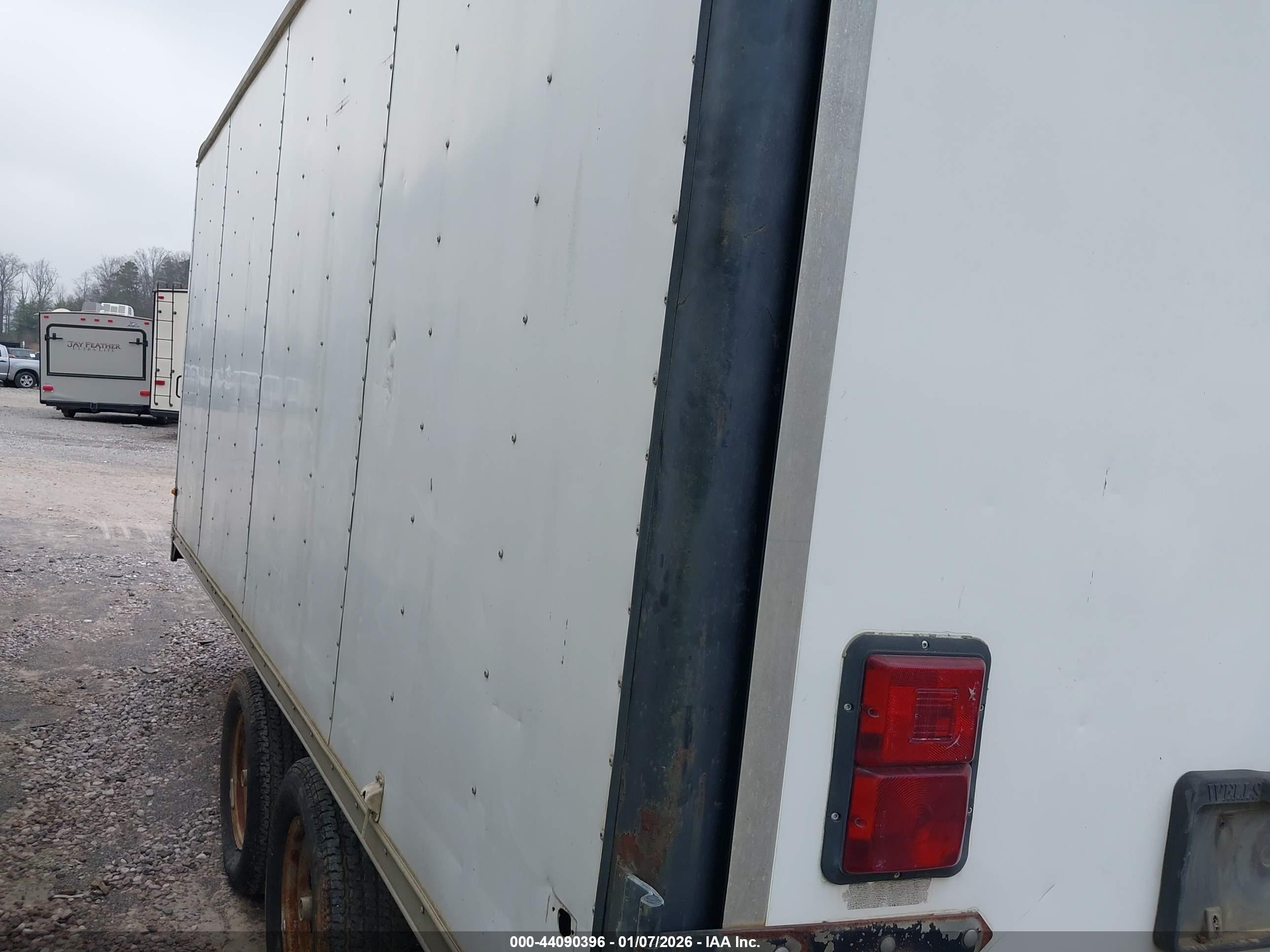 WELLS CARGO image 3