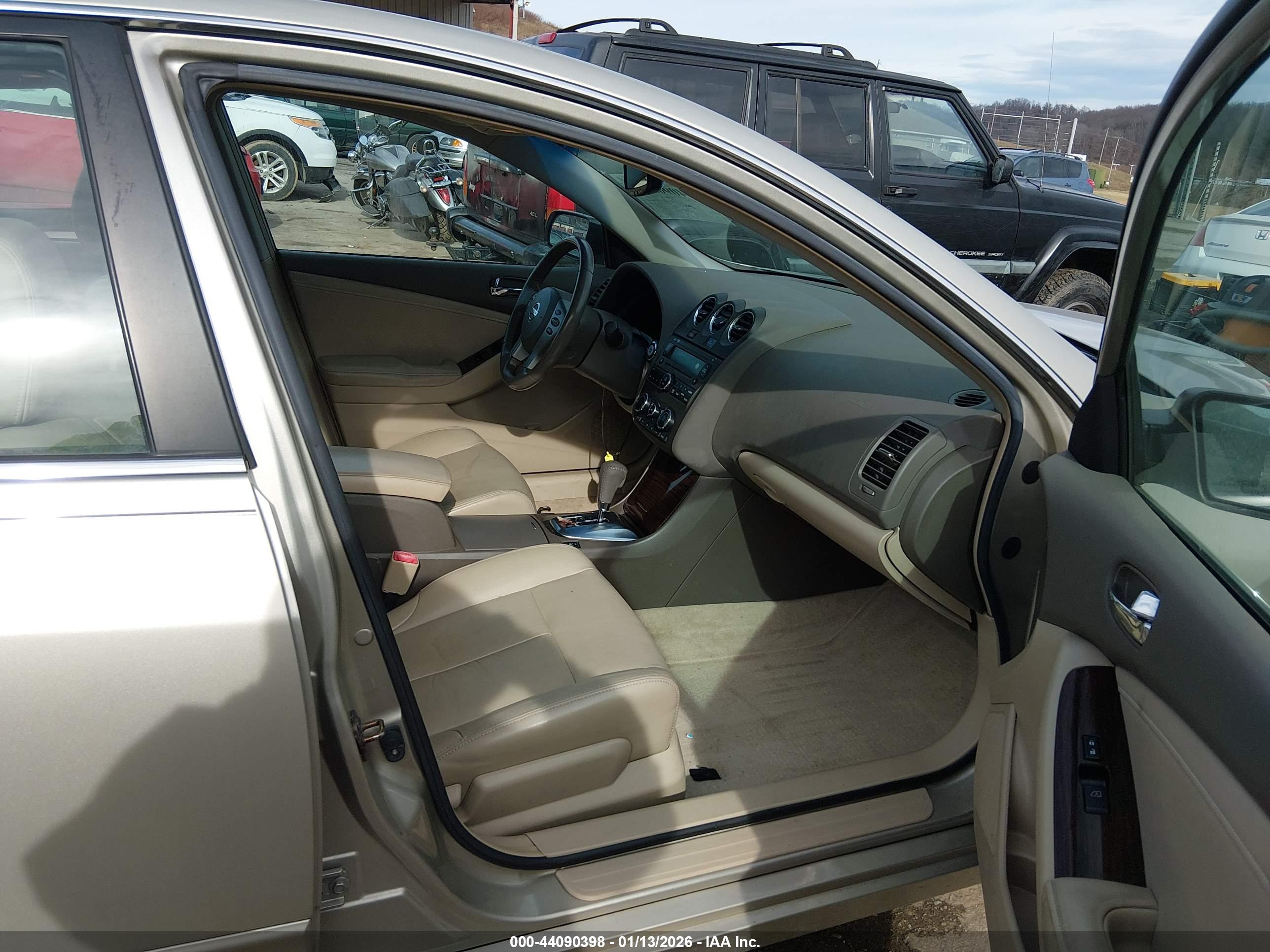 NISSAN ALTIMA image 5