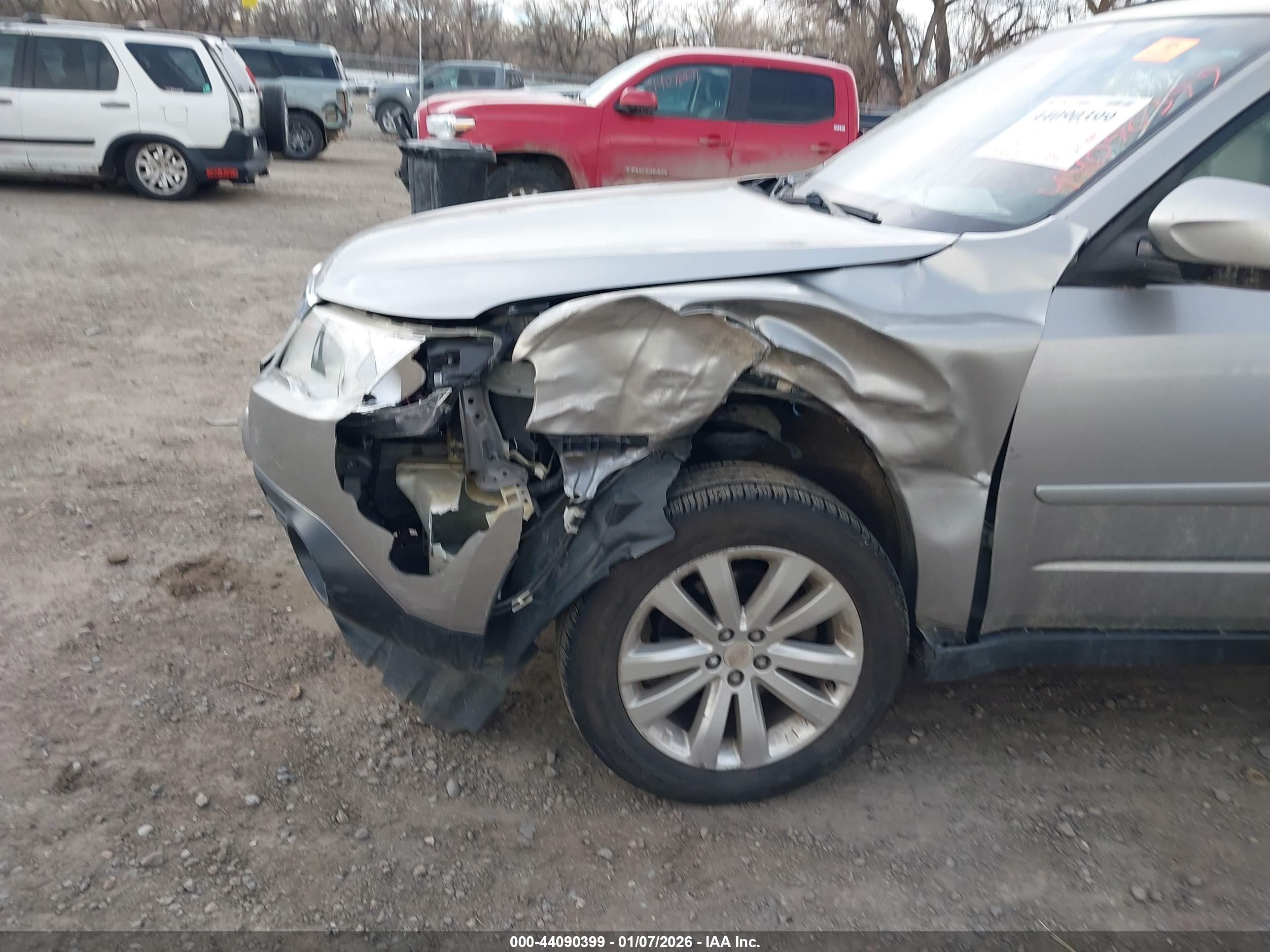 SUBARU FORESTER image 6