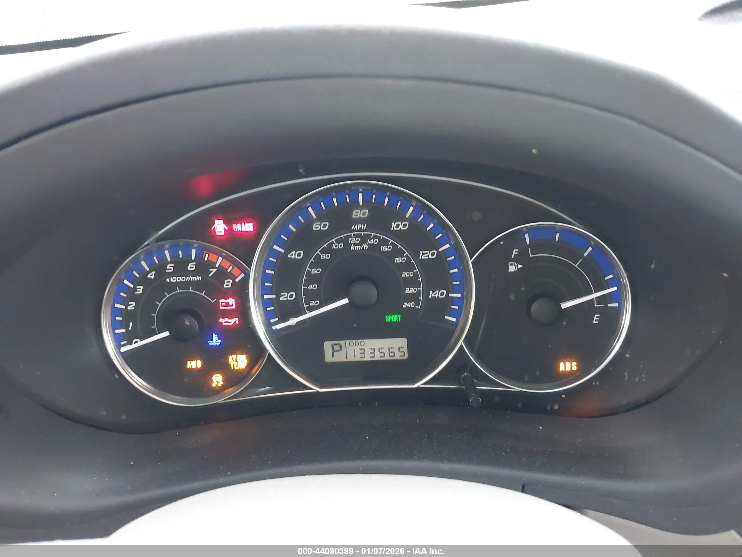 SUBARU FORESTER image 7