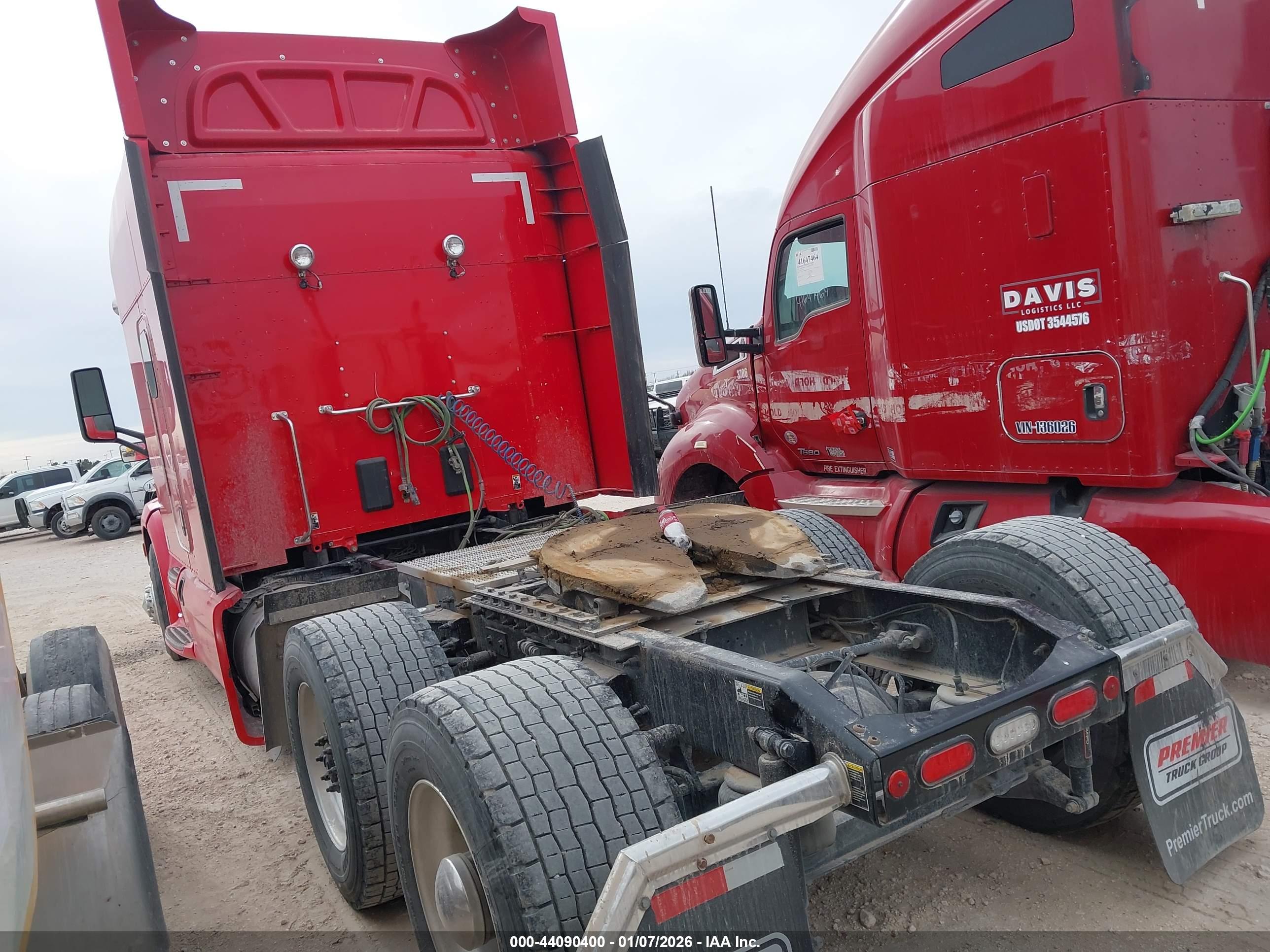 PETERBILT 579 image 3