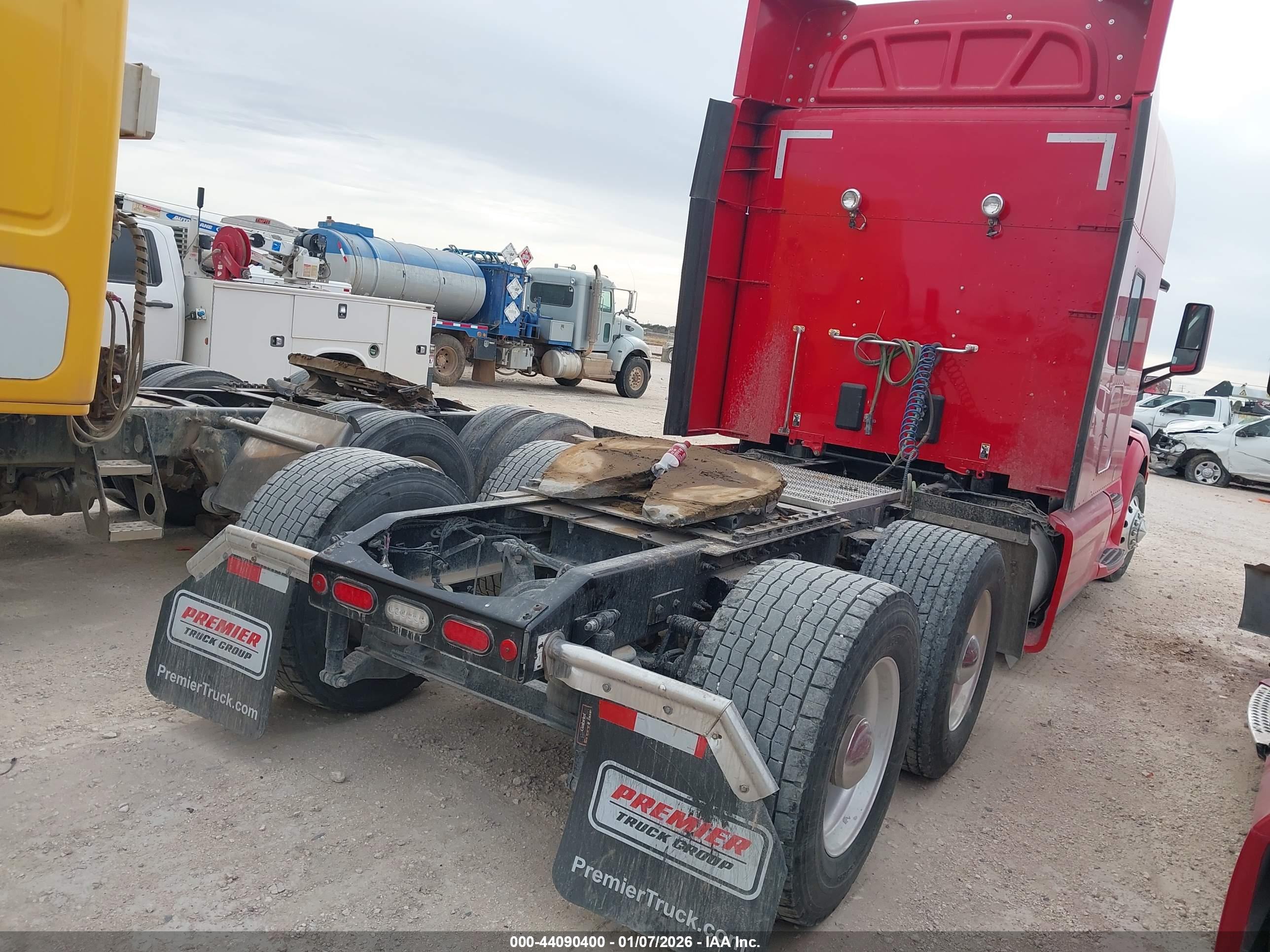 PETERBILT 579 image 4