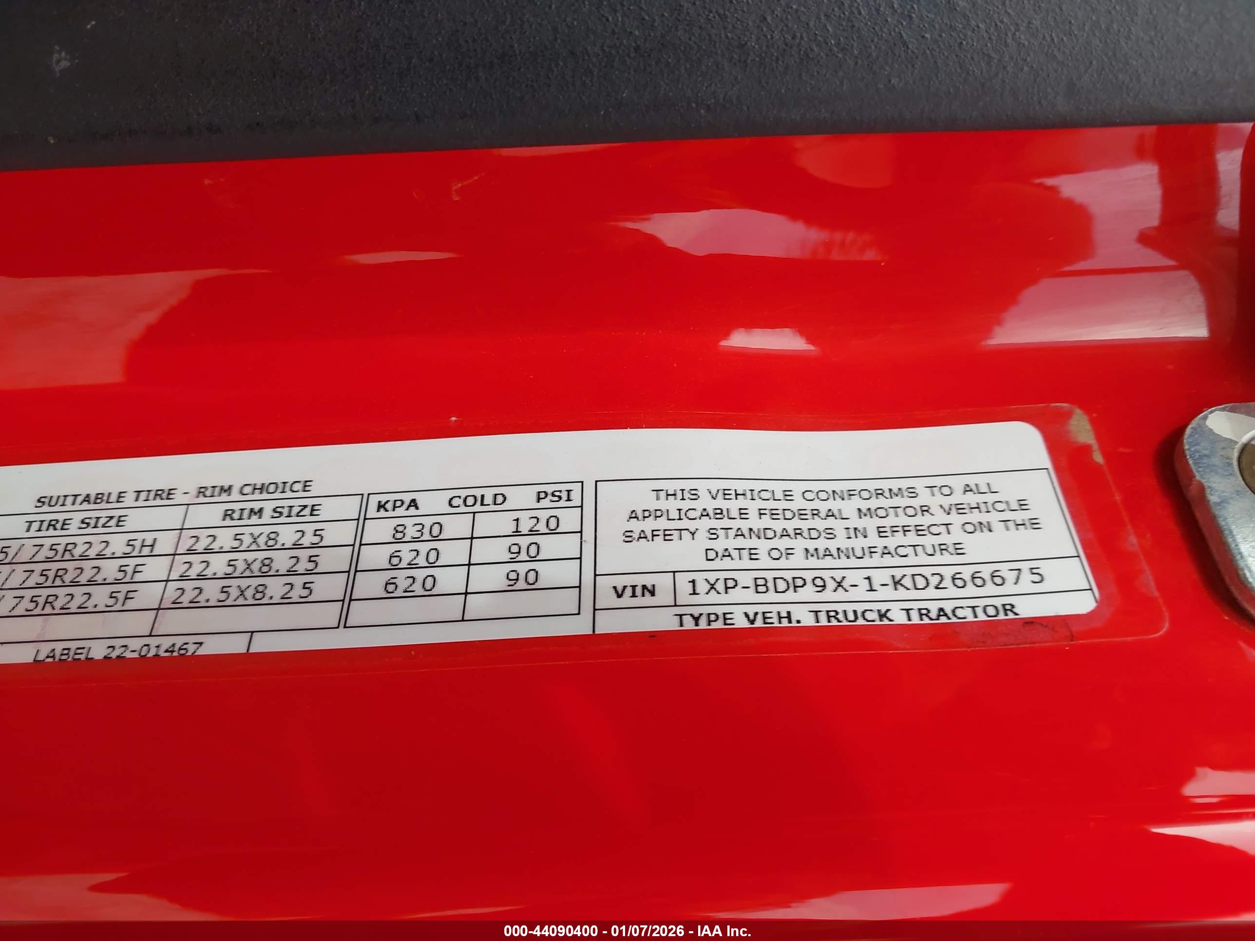 PETERBILT 579 image 9