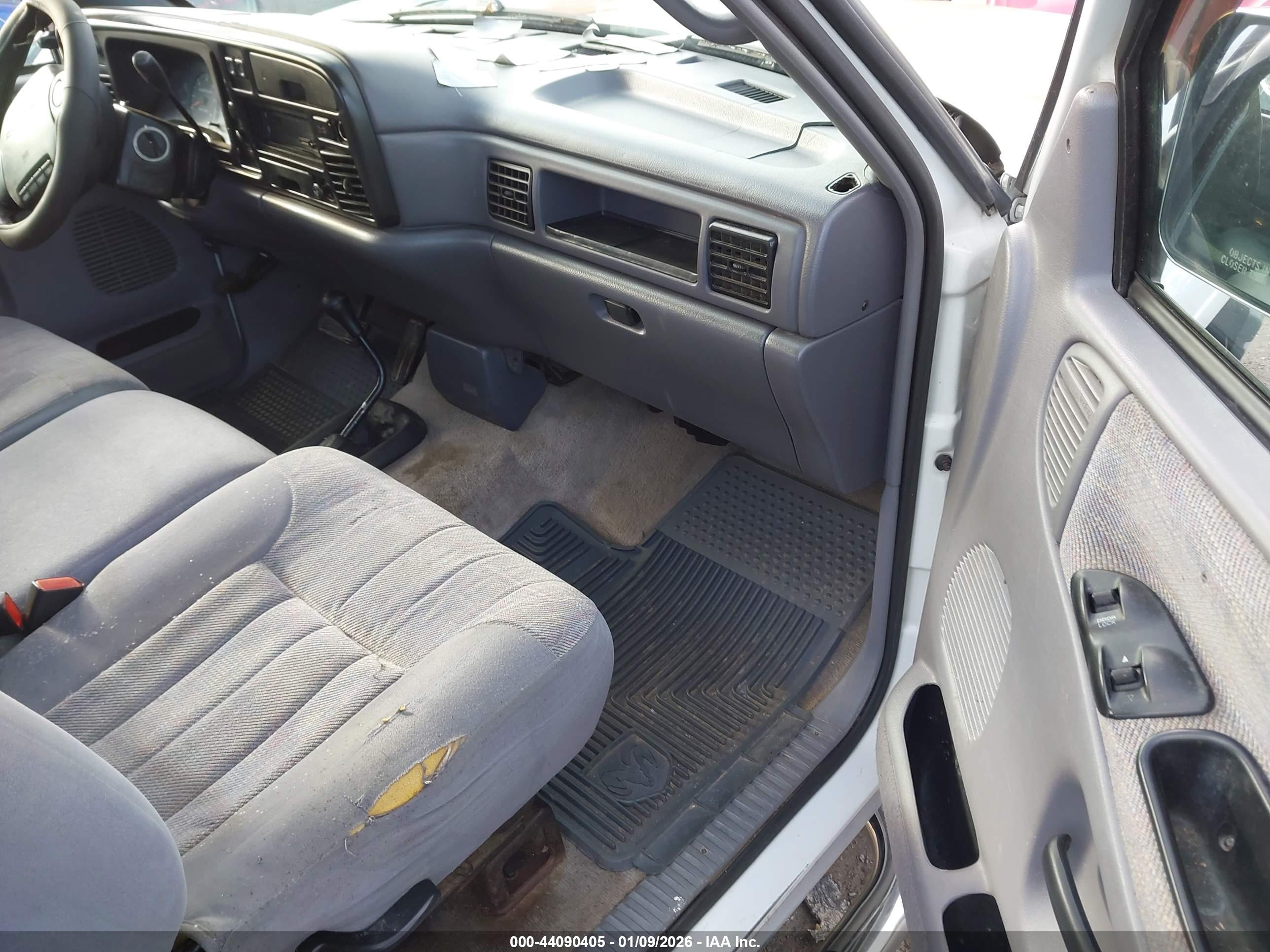 DODGE RAM image 5