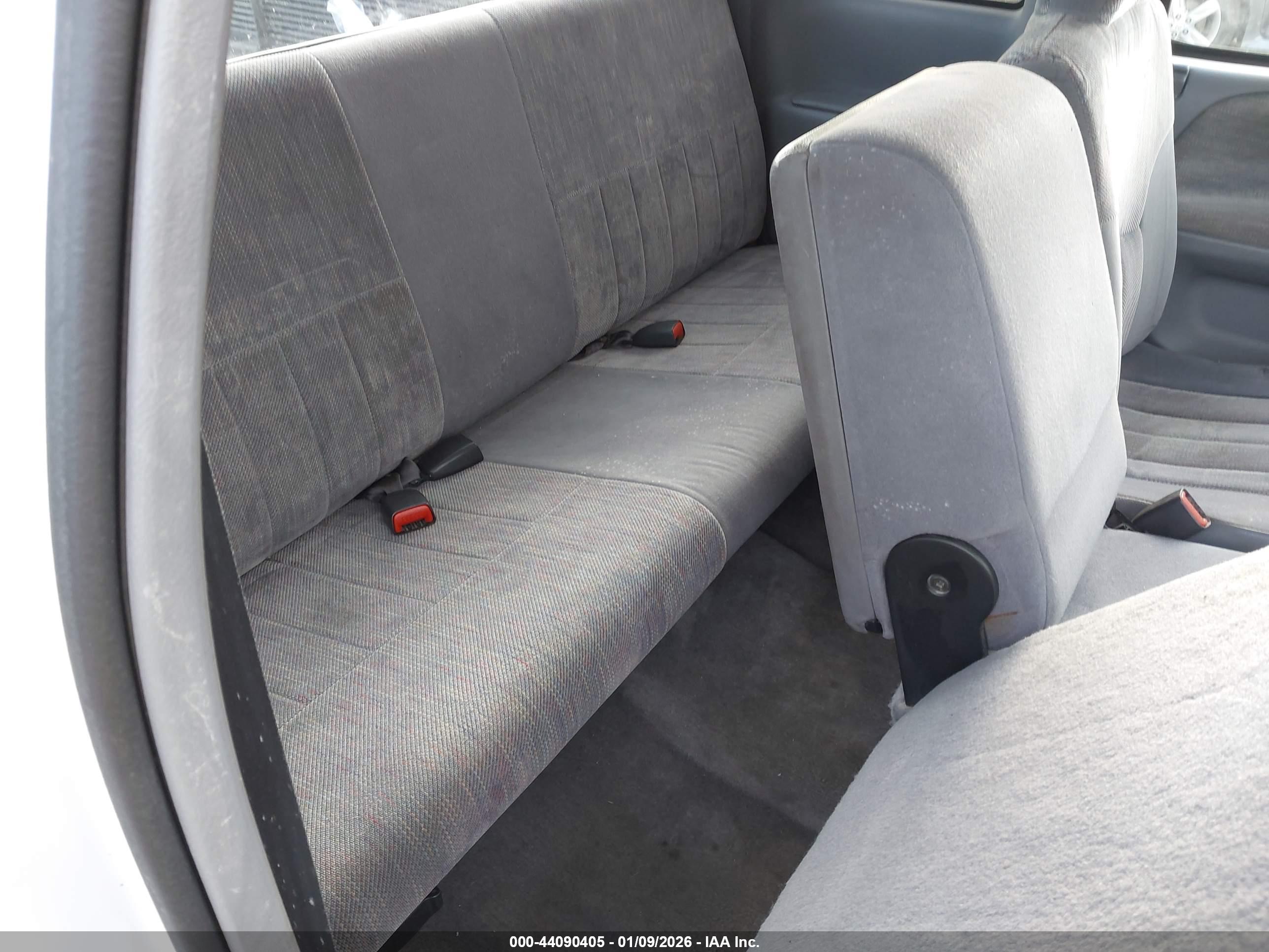 DODGE RAM image 8