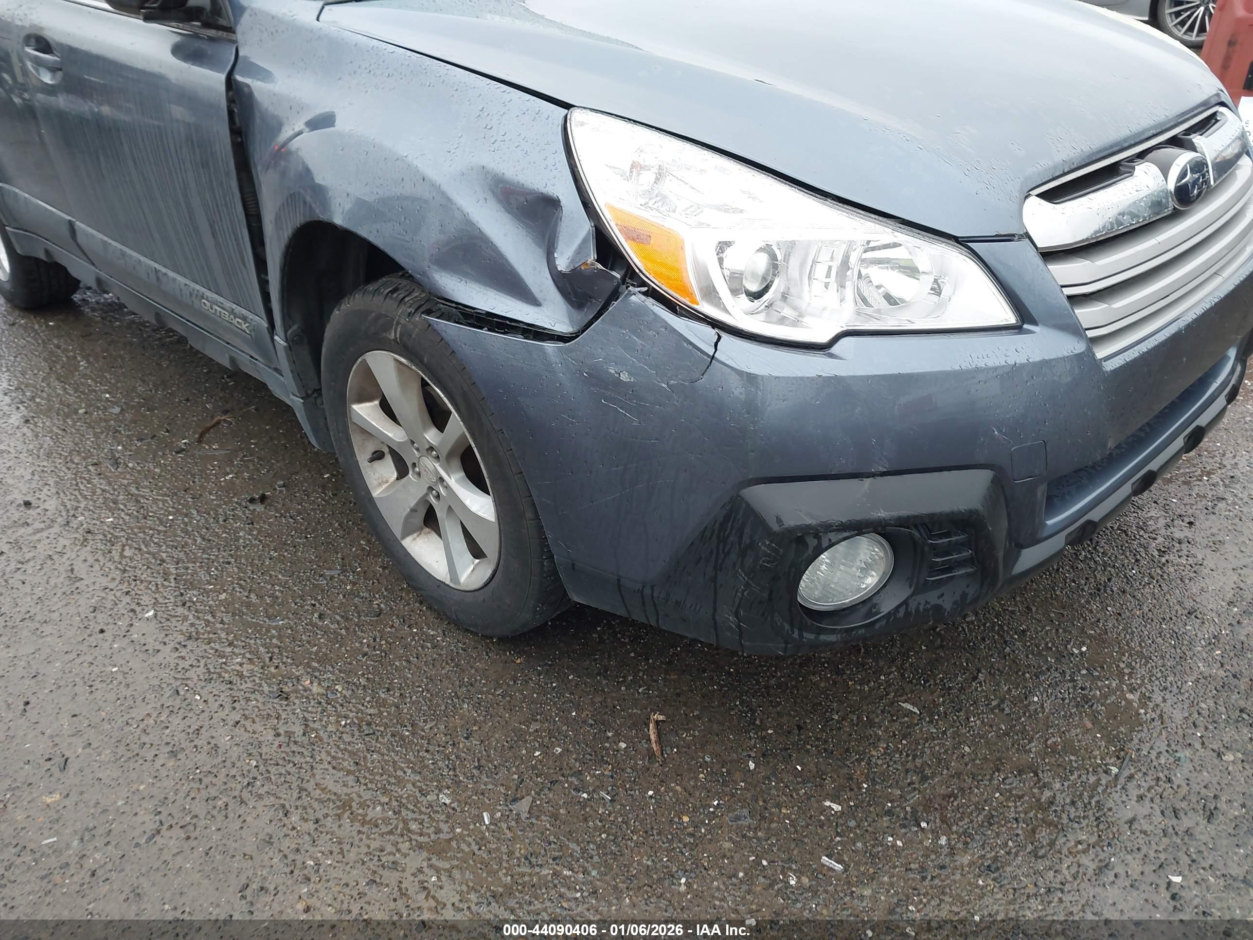 SUBARU OUTBACK image 6