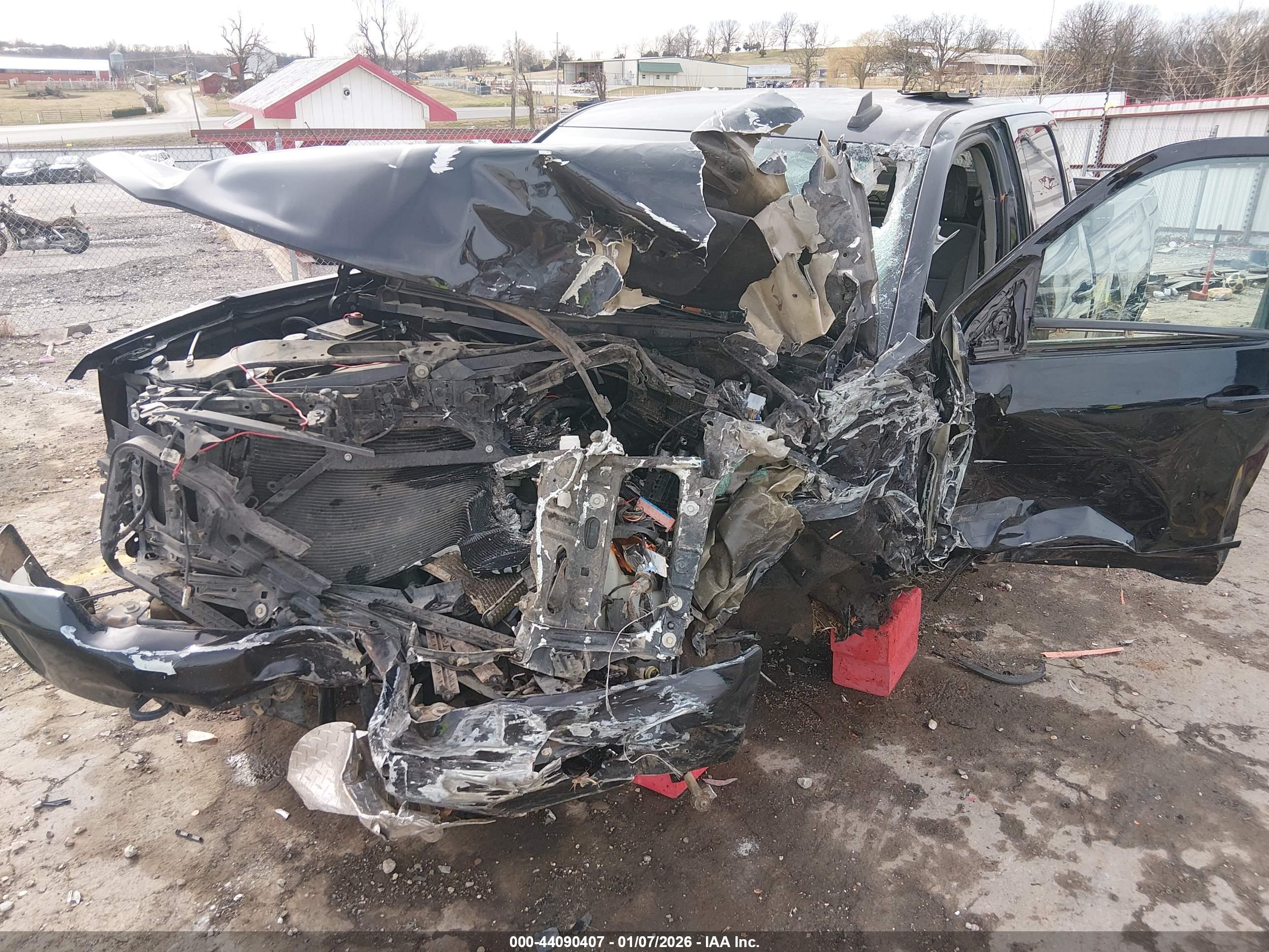 CHEVROLET SILVERADO image 6