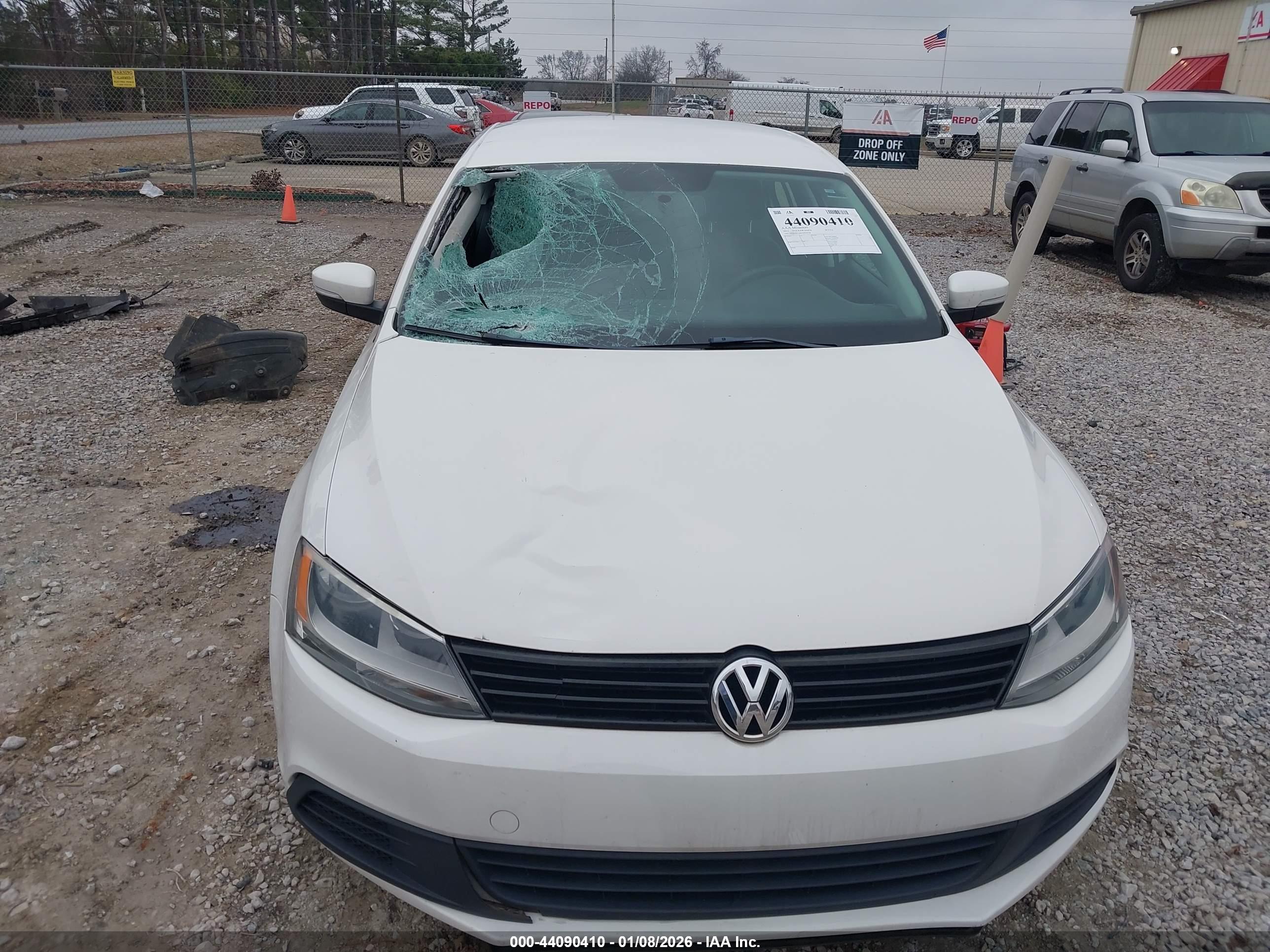 VOLKSWAGEN JETTA image 6