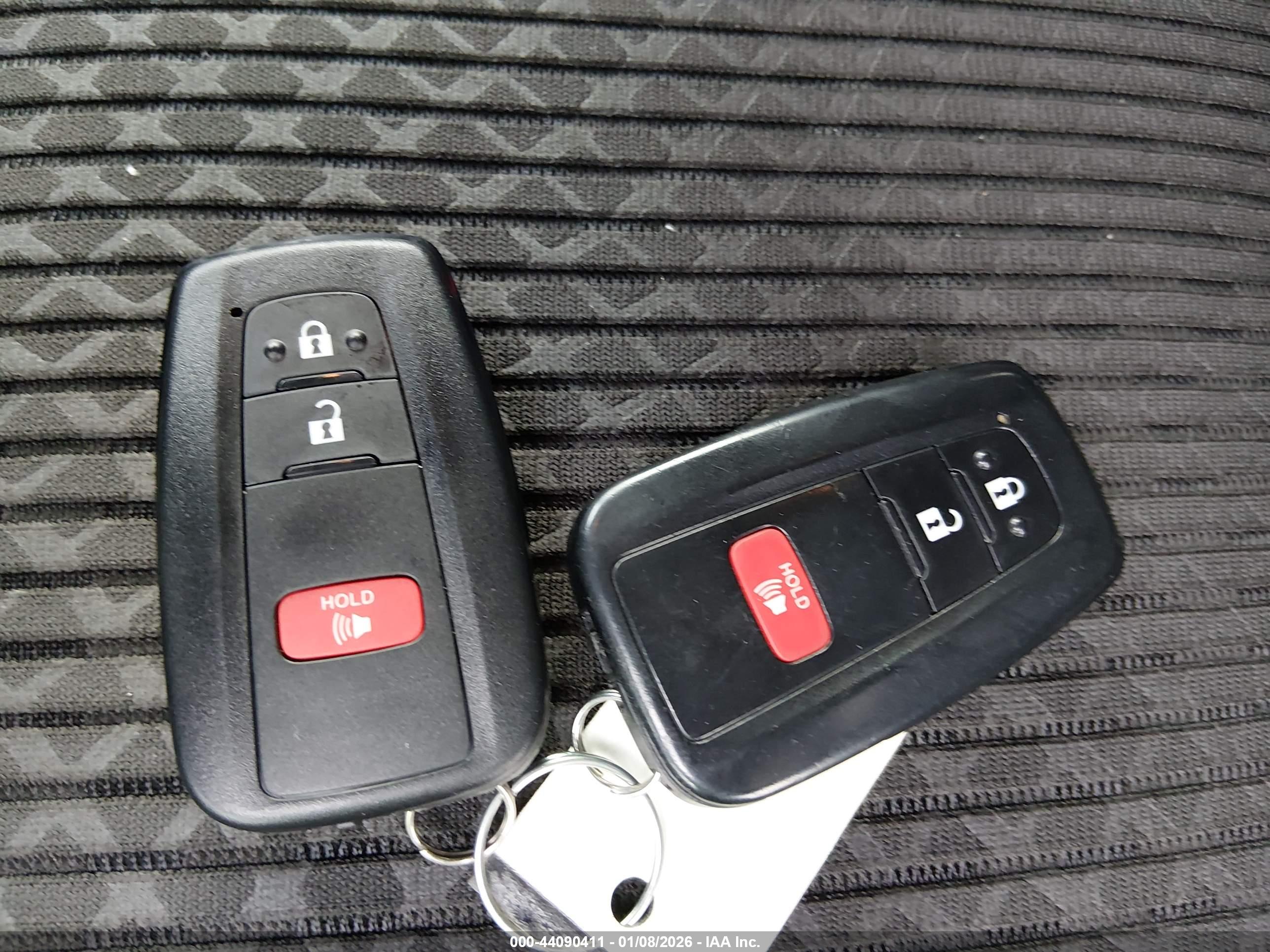 TOYOTA 4RUNNER image 11