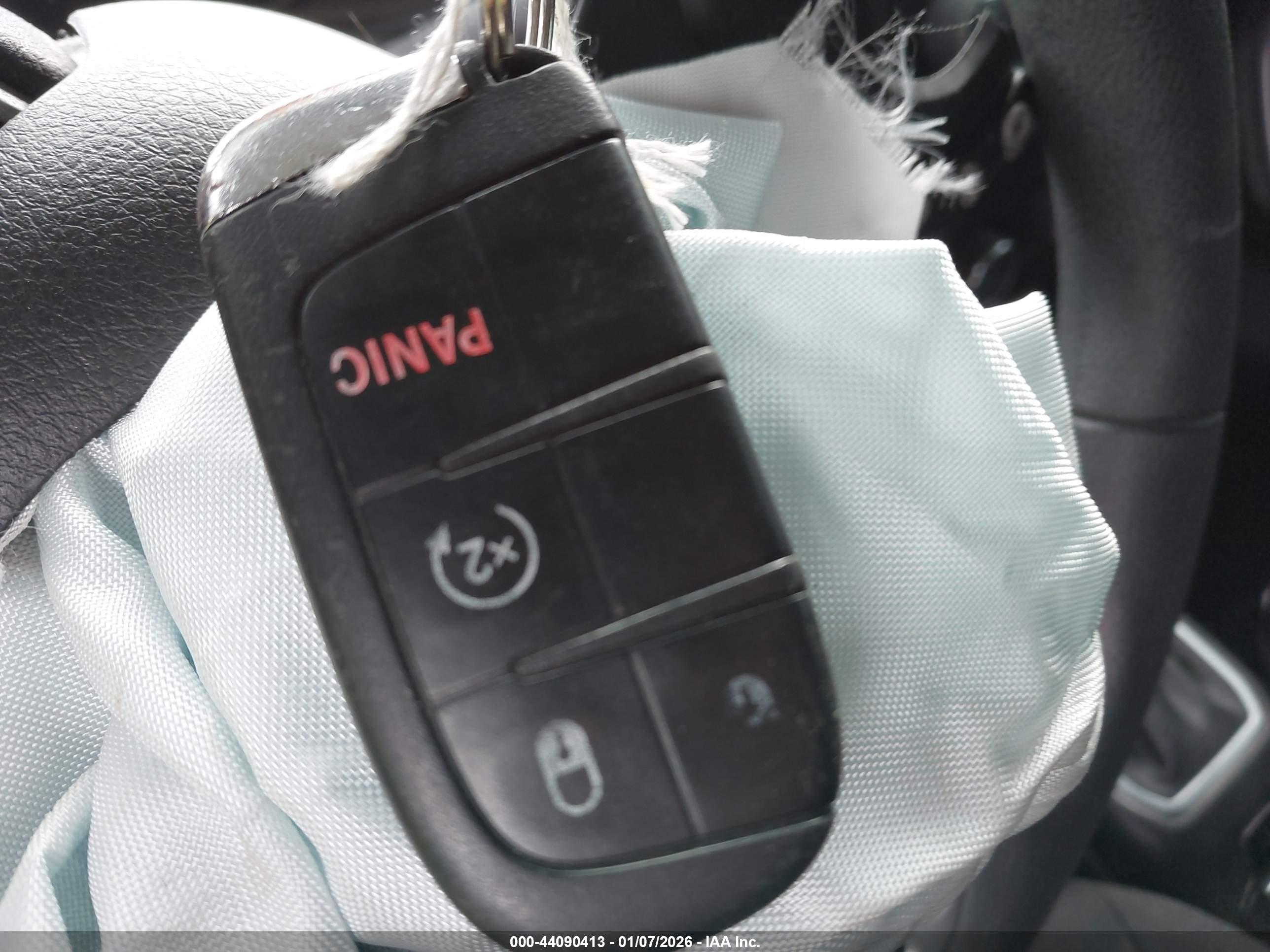 JEEP RENEGADE image 11
