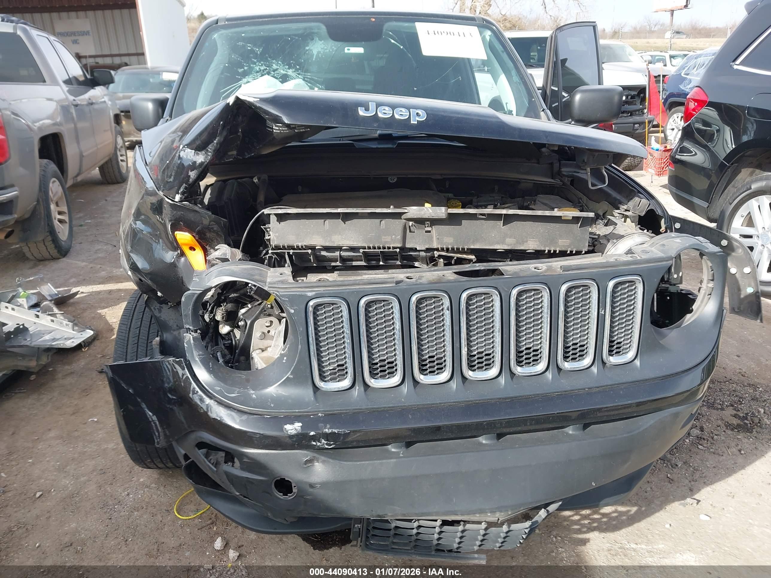 JEEP RENEGADE image 6